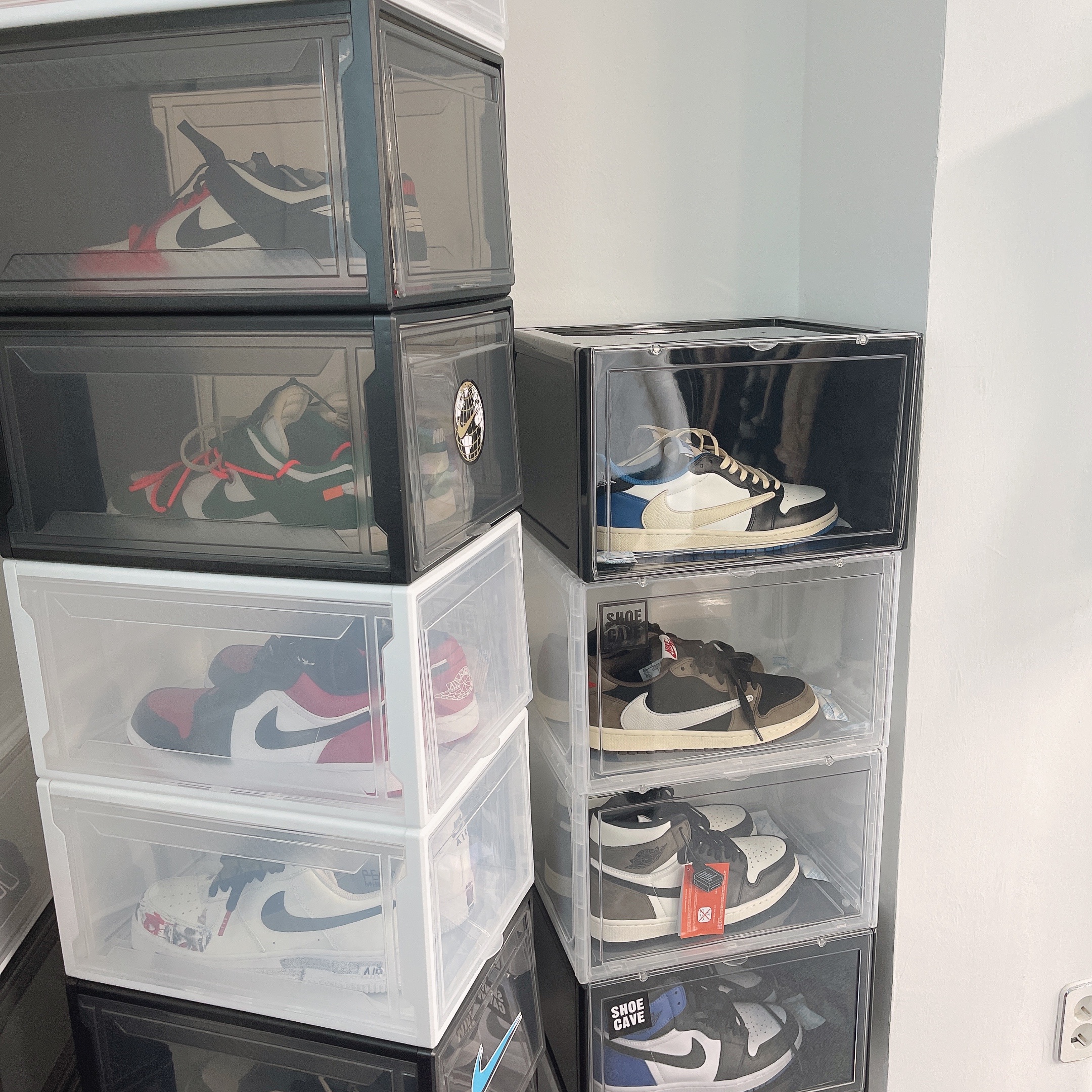 Jordan 1 x Travis Scott x Fragment Retro Low OG SP Military Blue, Jordan 1 x Travis Scott Retro Low OG SP Mocha 착용 스타일