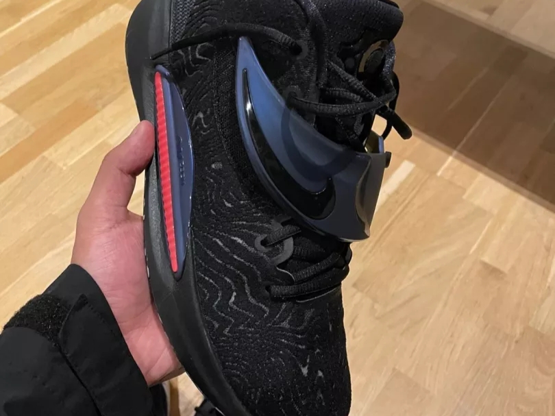 Nike KD 14 Seasonal EP Black Laser Crimson 착용 스타일