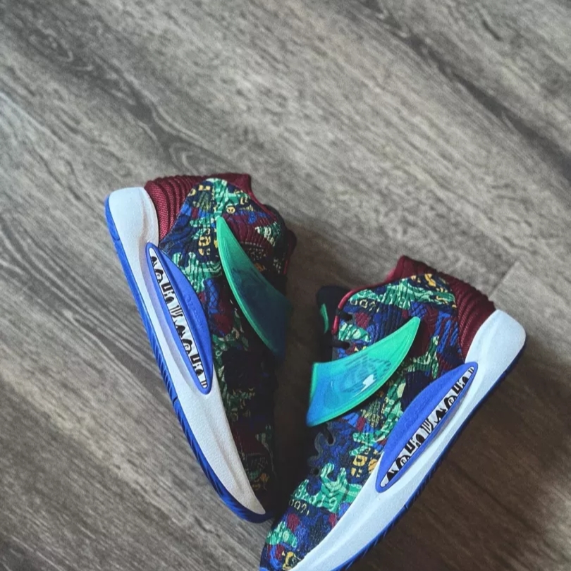 Nike KD 14 NRG EP Ron English 2 착용 스타일