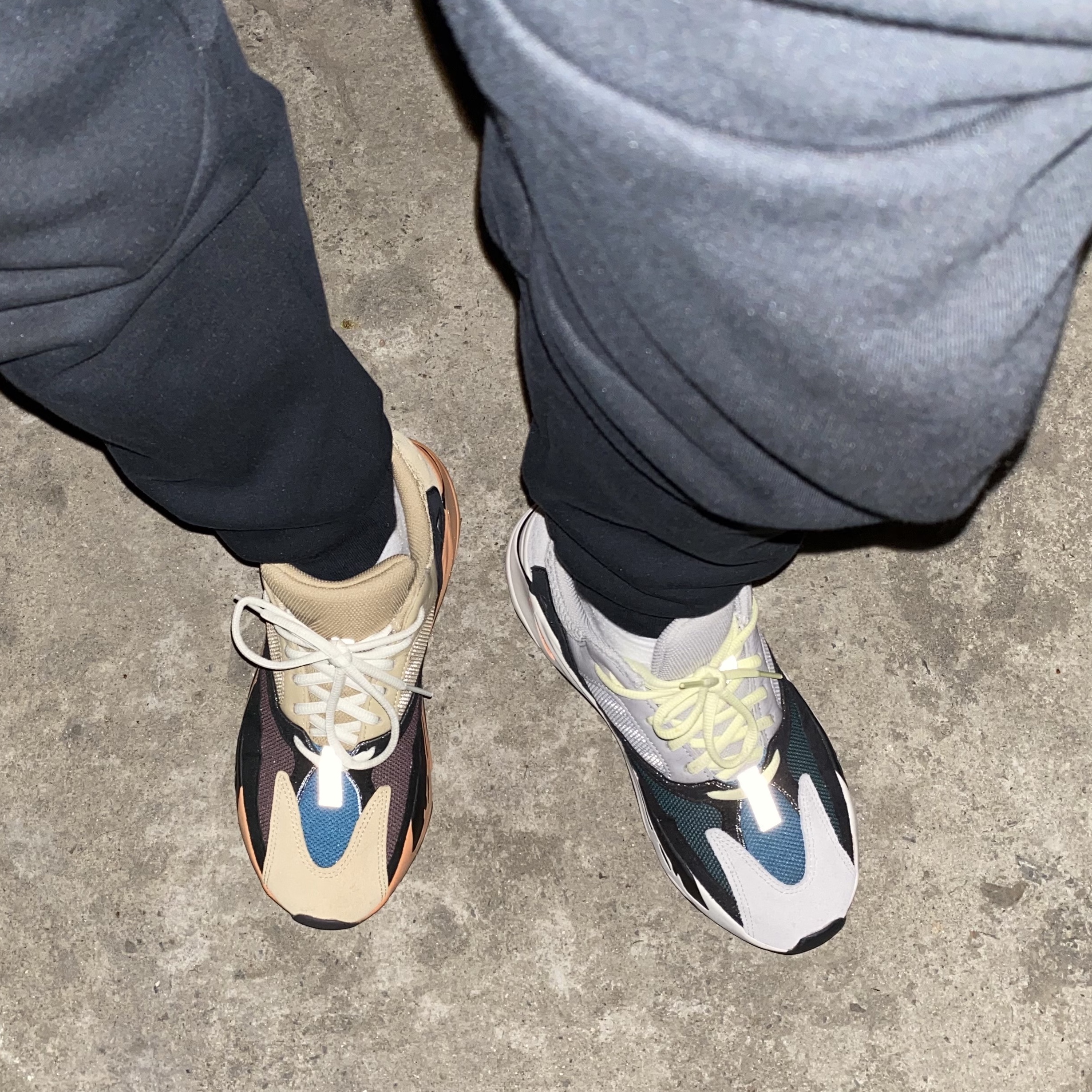 Adidas Yeezy Boost 700 Enflame Amber, Adidas Yeezy Boost 700 Wave Runner Solid Grey 2017/2019 착용 스타일 - 1