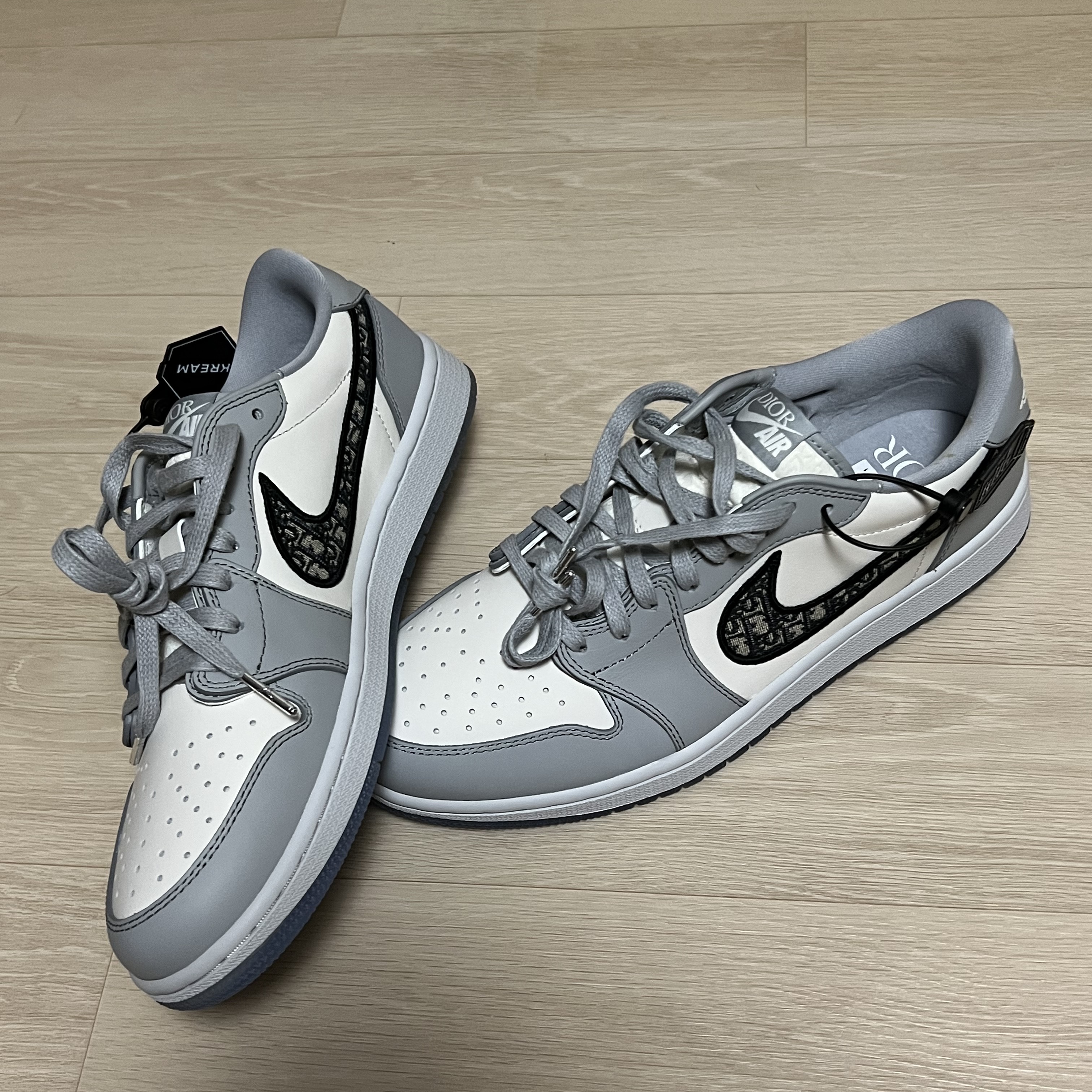 Jordan 1 x Dior Low OG 착용 스타일