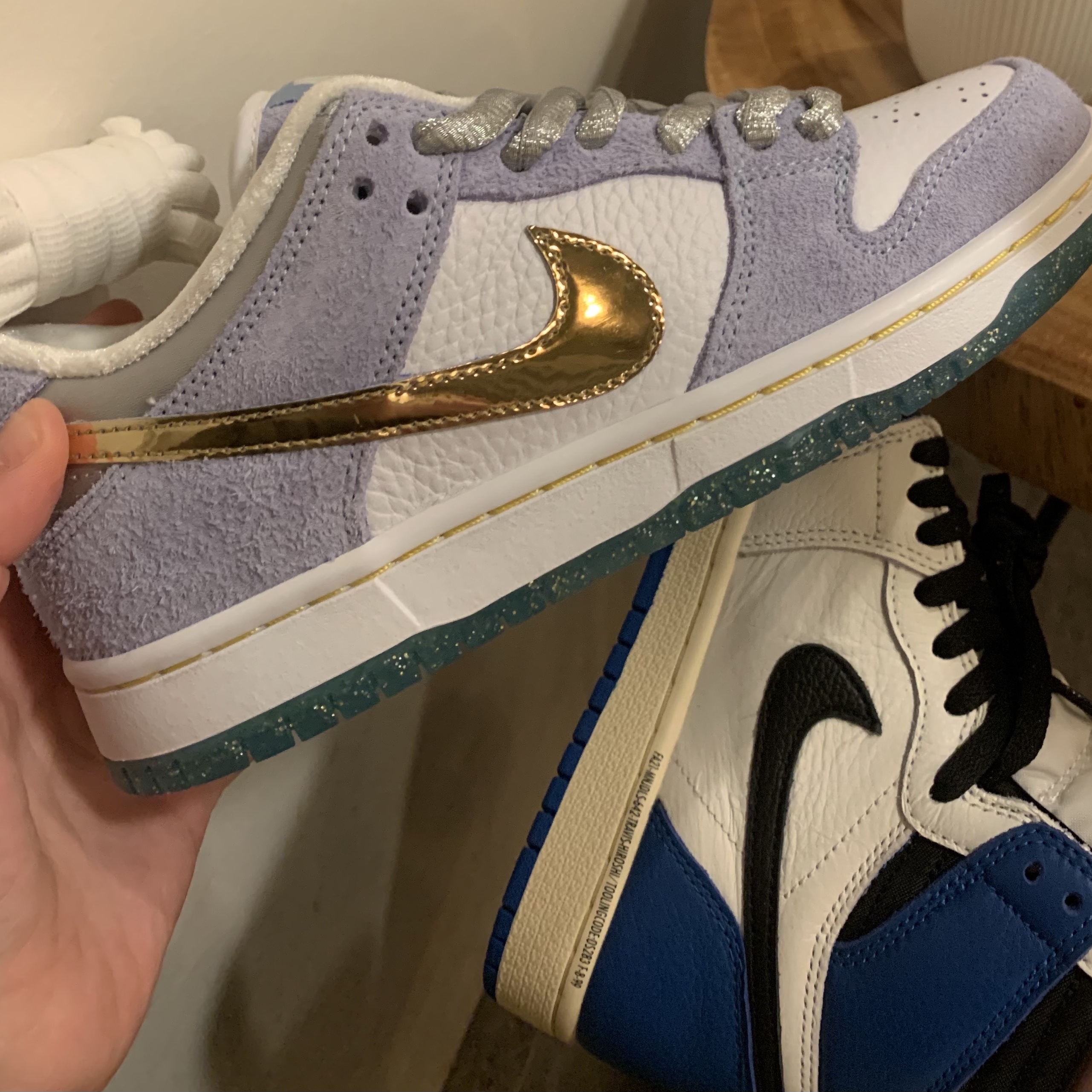 Nike x Sean Cliver SB Dunk Low Holiday Special 착용 스타일