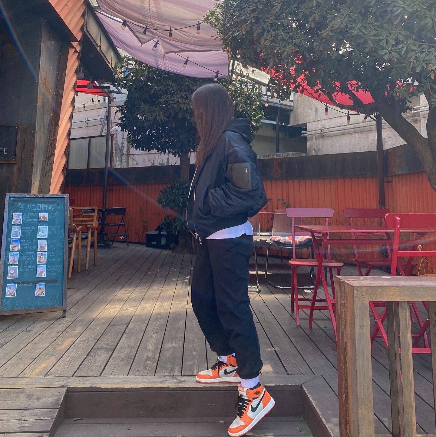 (GS) Jordan 1 Retro High OG Reverse Shattered Backboard 착용 스타일 - 1