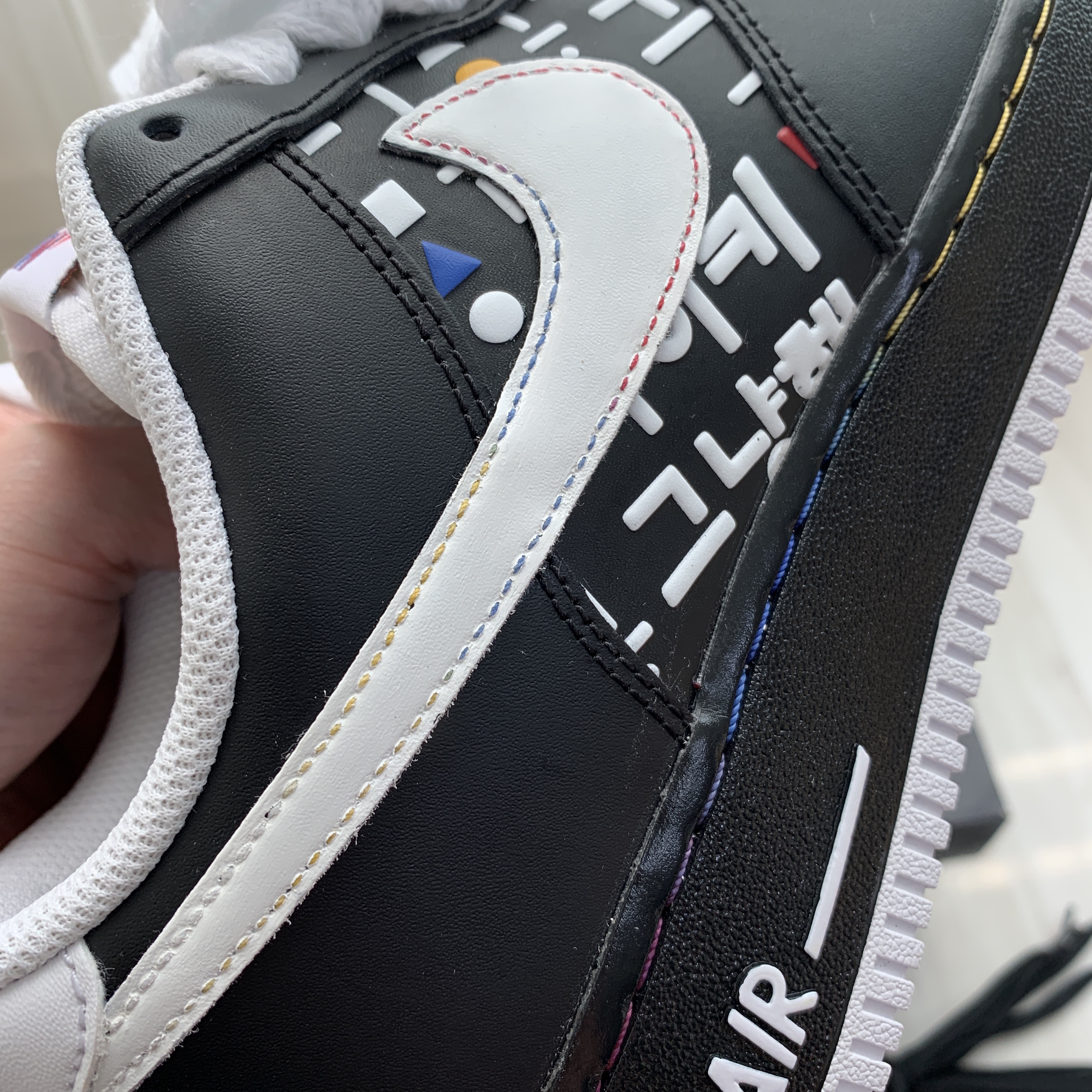 Nike Air Force 1 '07 LV8 Hangul Day 착용 스타일 - 2