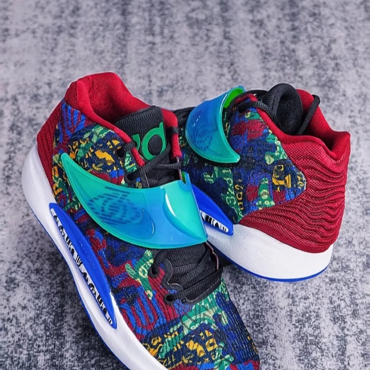 Nike KD 14 NRG EP Ron English 2 착용 스타일