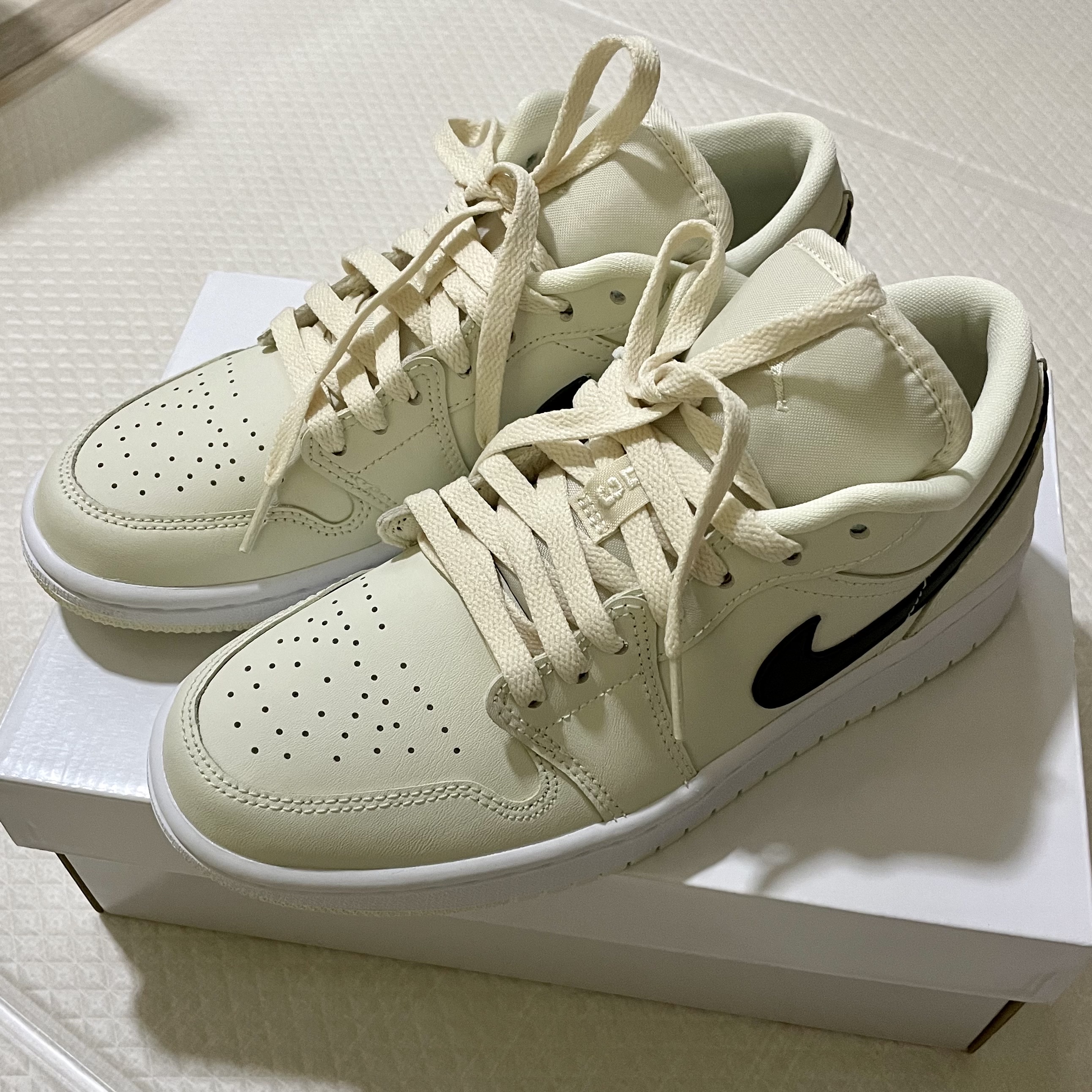 (W) Jordan 1 Low Coconut Milk 착용 스타일