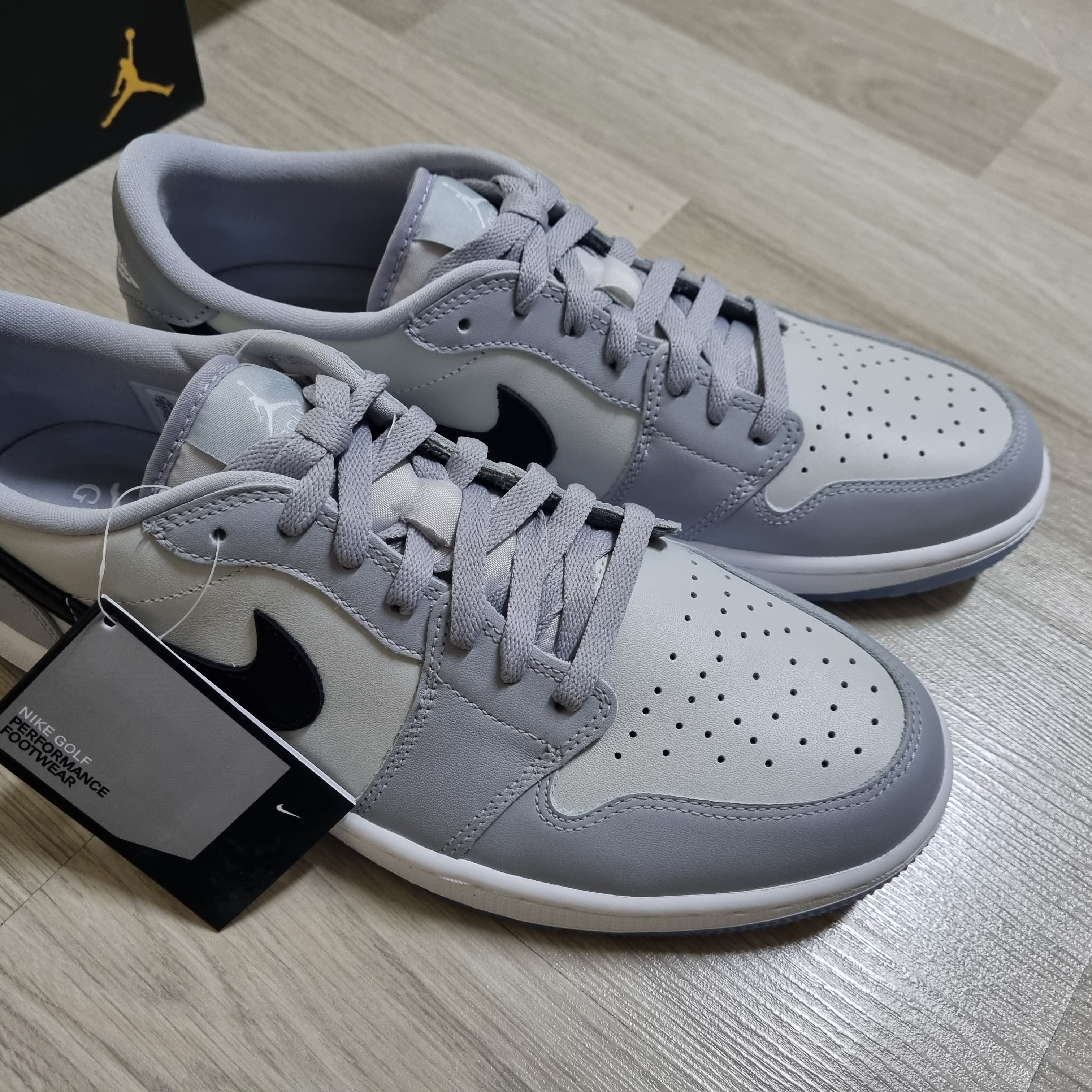 Jordan 1 Low Golf Wolf Grey 착용 스타일