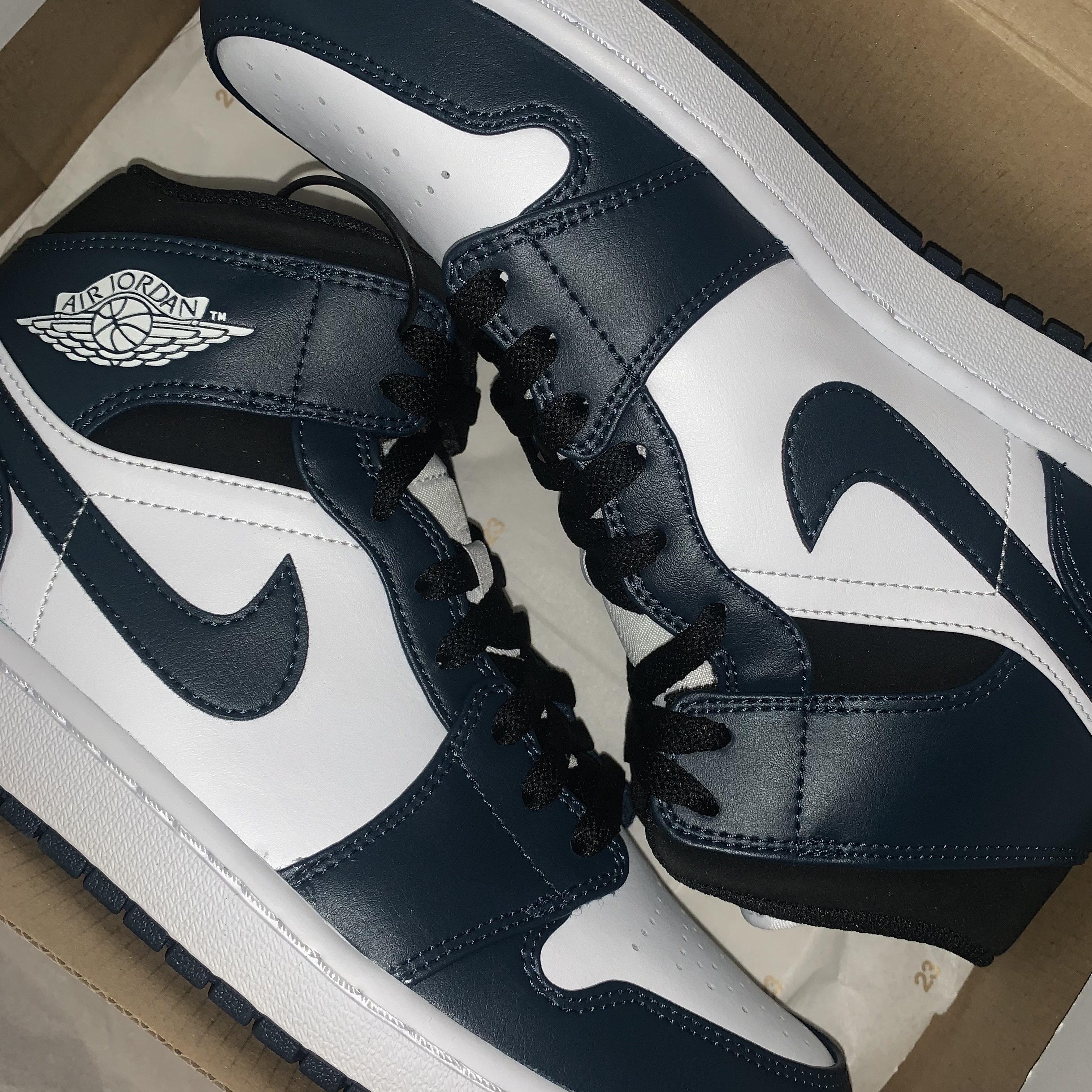 Jordan 1 Mid Dark Teal 착용 스타일