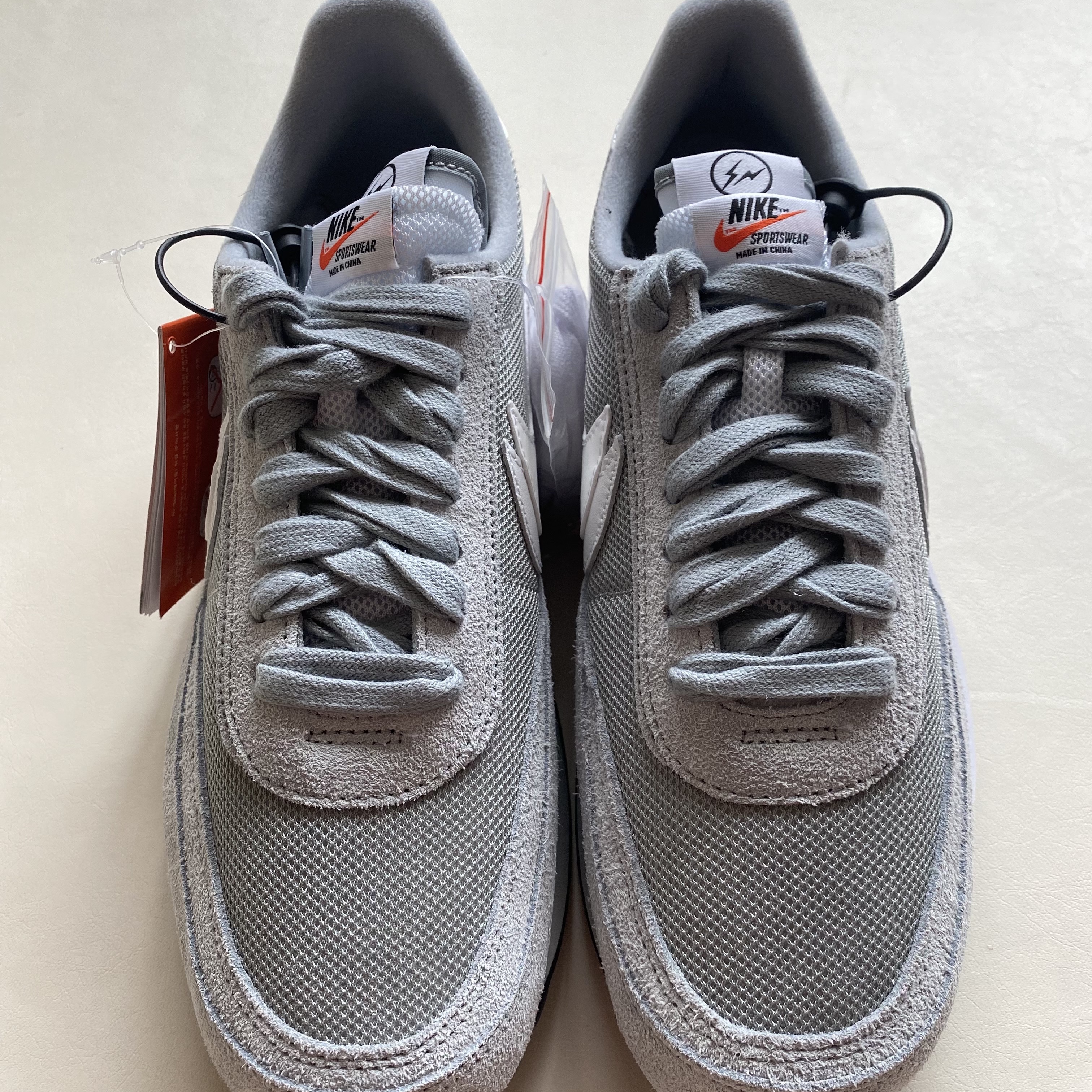 Nike x Sacai x Fragment LDWaffle Light Smoke Grey 착용 스타일 - 1