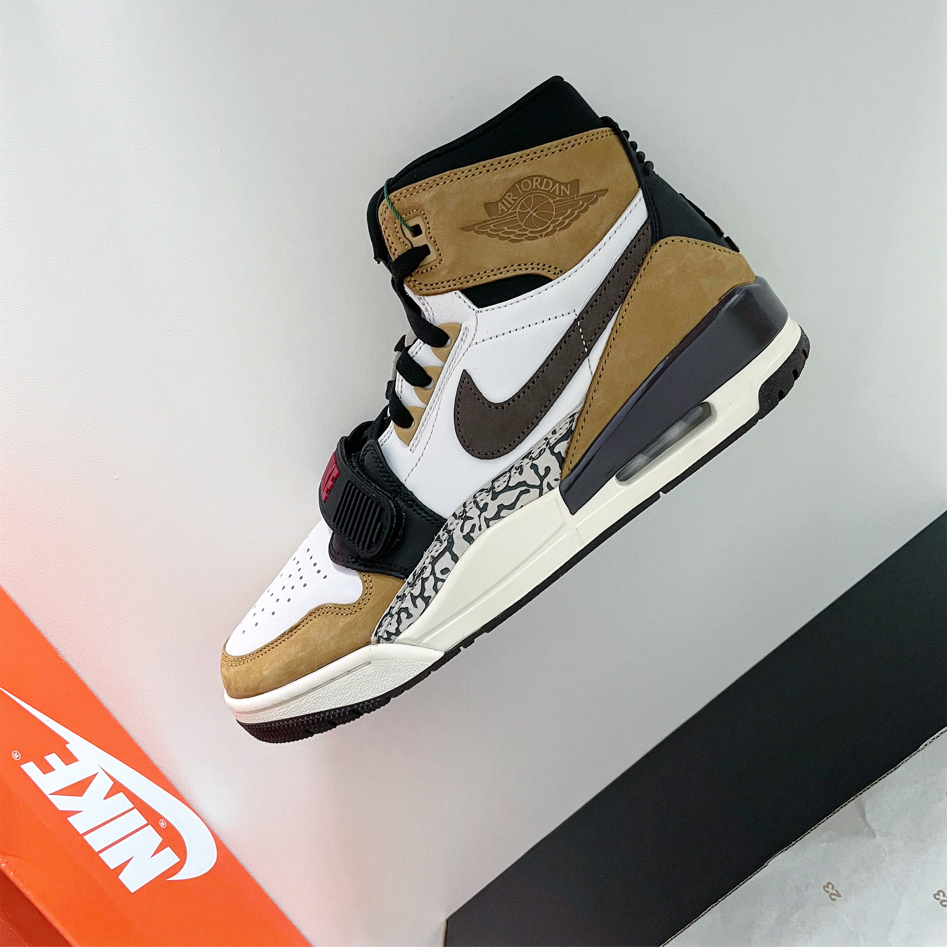 Jordan Legacy 312 Rookie of the Year 착용 스타일