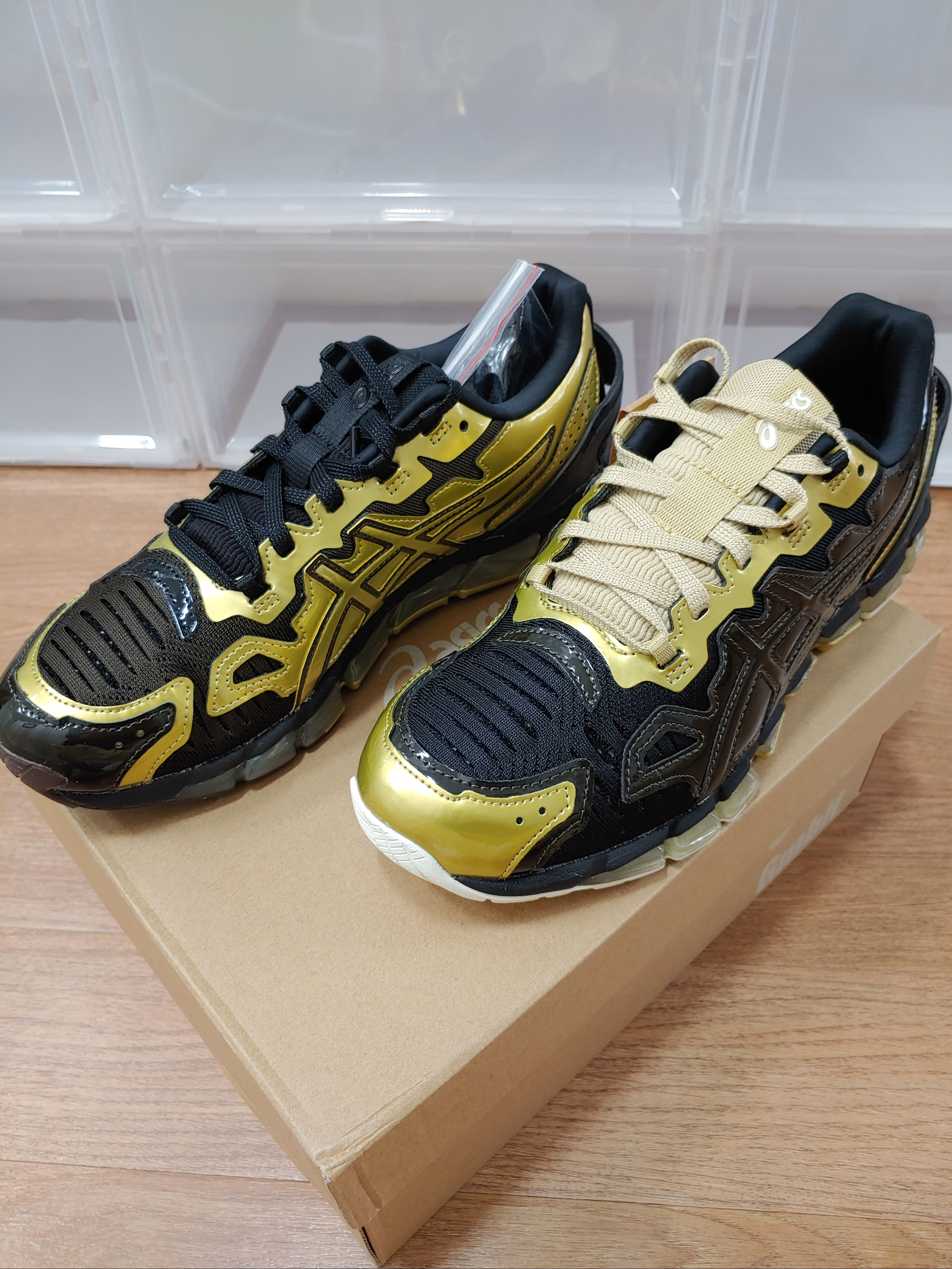 Asics x GmbH Gel-Quantum 360 6 Rich Gold Black Coffee 착용 스타일 - 2