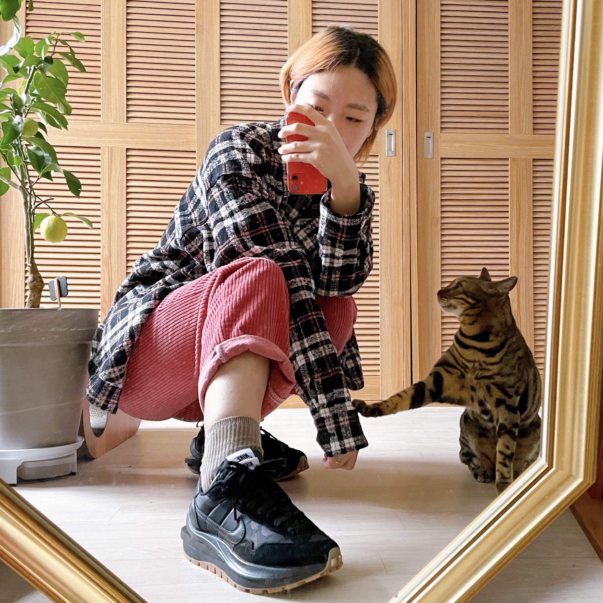 Nike x Sacai VaporWaffle Black and Gum 착용 스타일