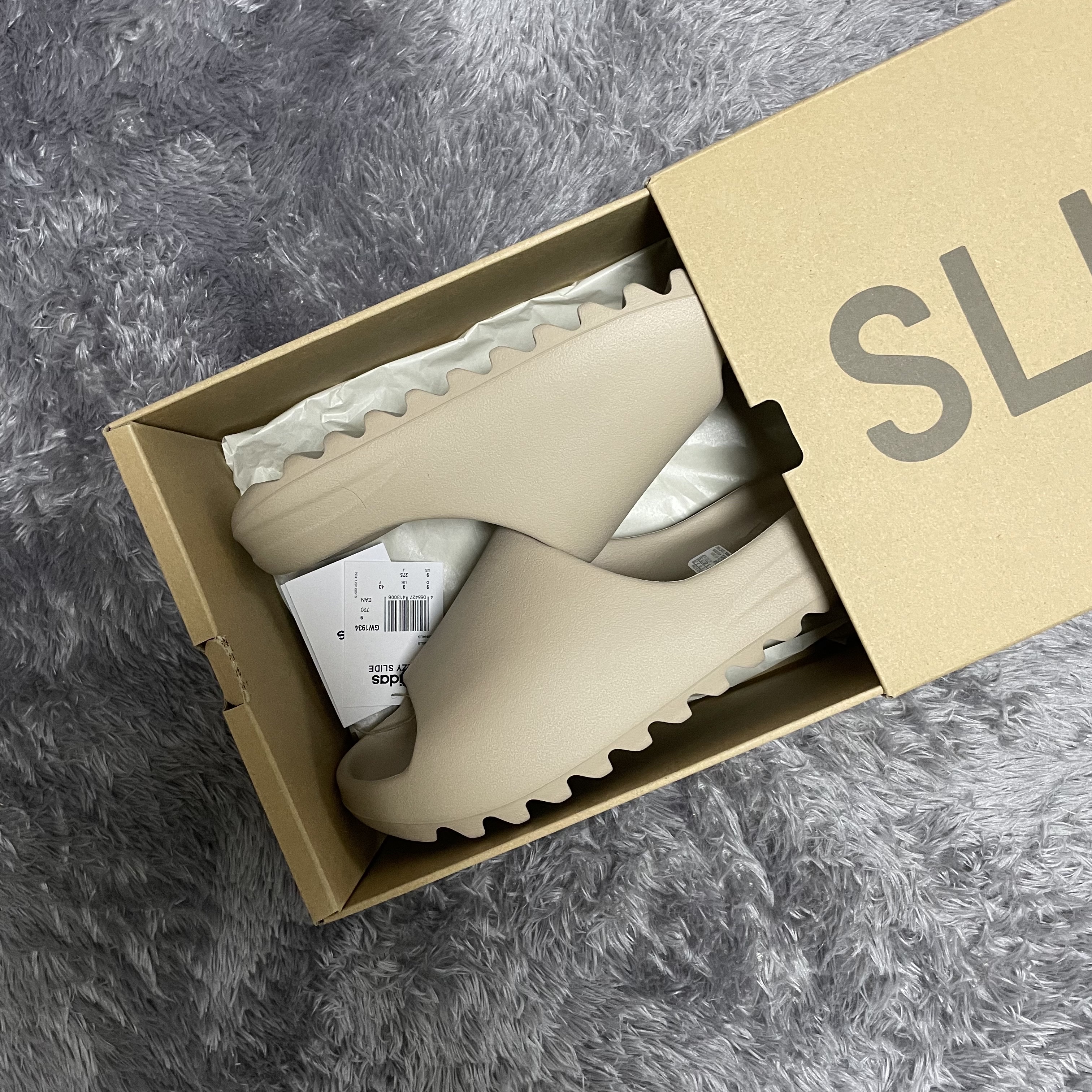 Adidas Yeezy Slide Pure - Re-Release Ver. 착용 스타일