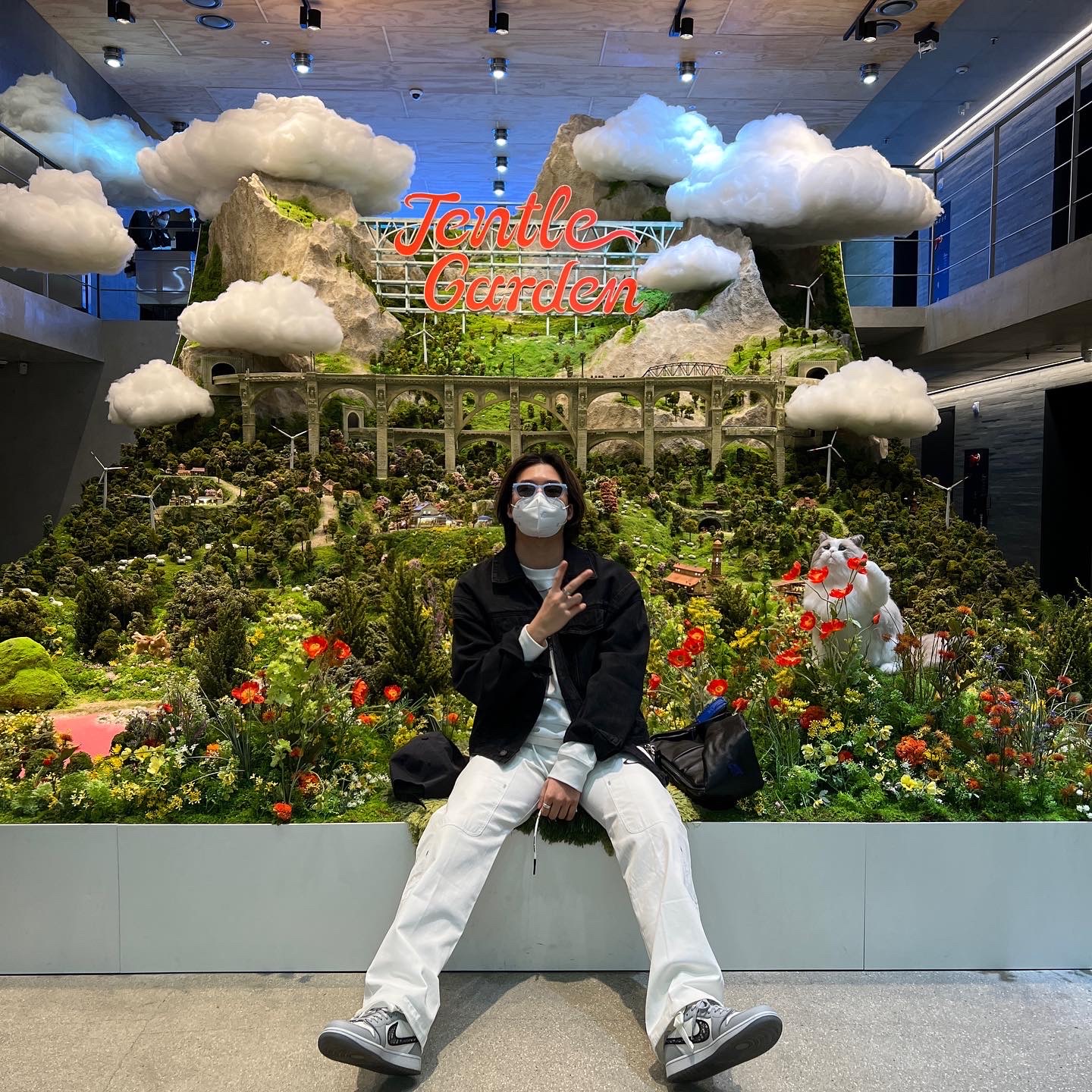 Jordan 1 x Dior Low OG, Nike x Off-White NRG Pants White 착용 스타일