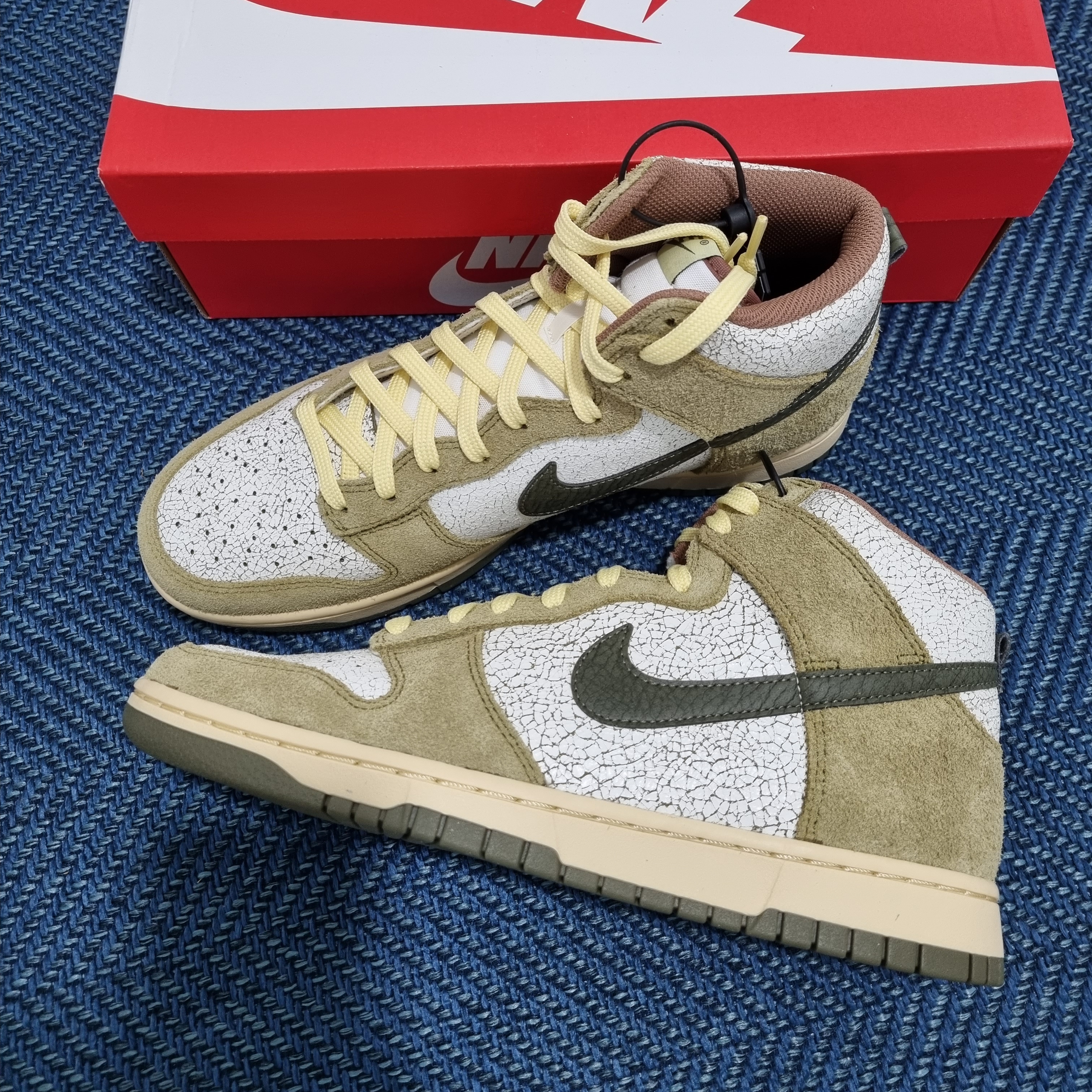 Nike Dunk High Re-Raw Coriander 착용 스타일