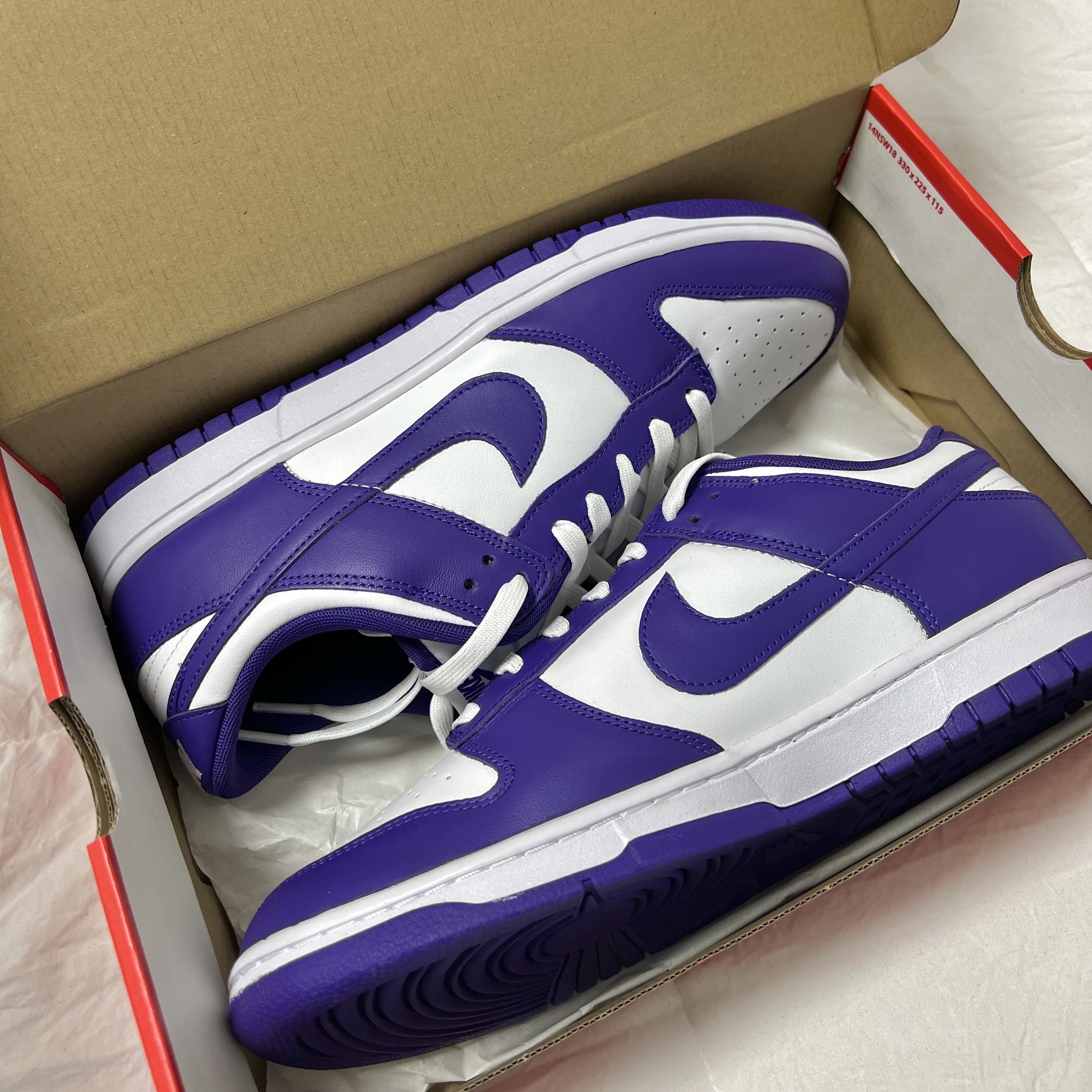 Nike Dunk Low Retro Championship Court Purple 착용 스타일