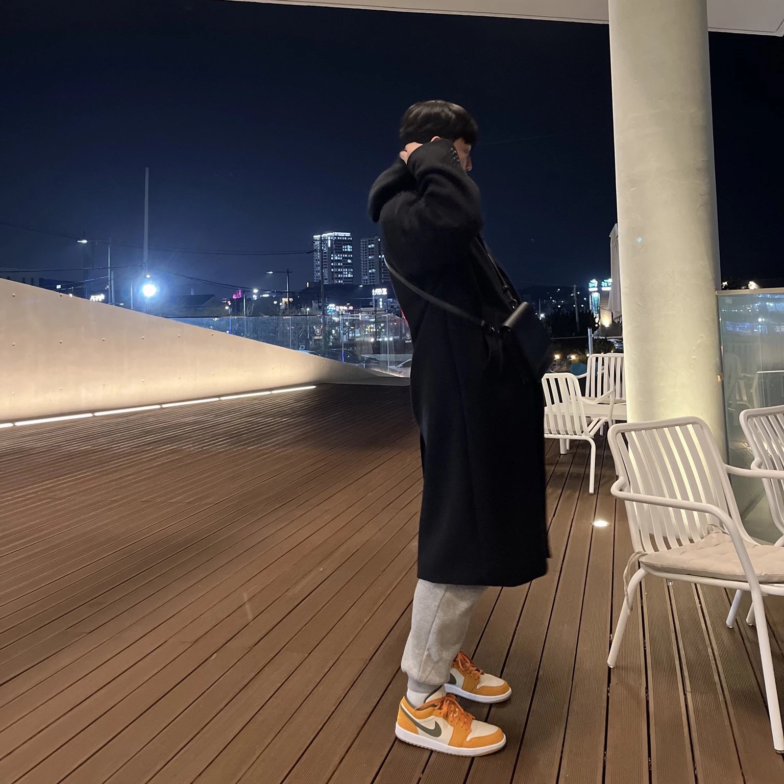 Jordan 1 Low SE Light Curry 착용 스타일