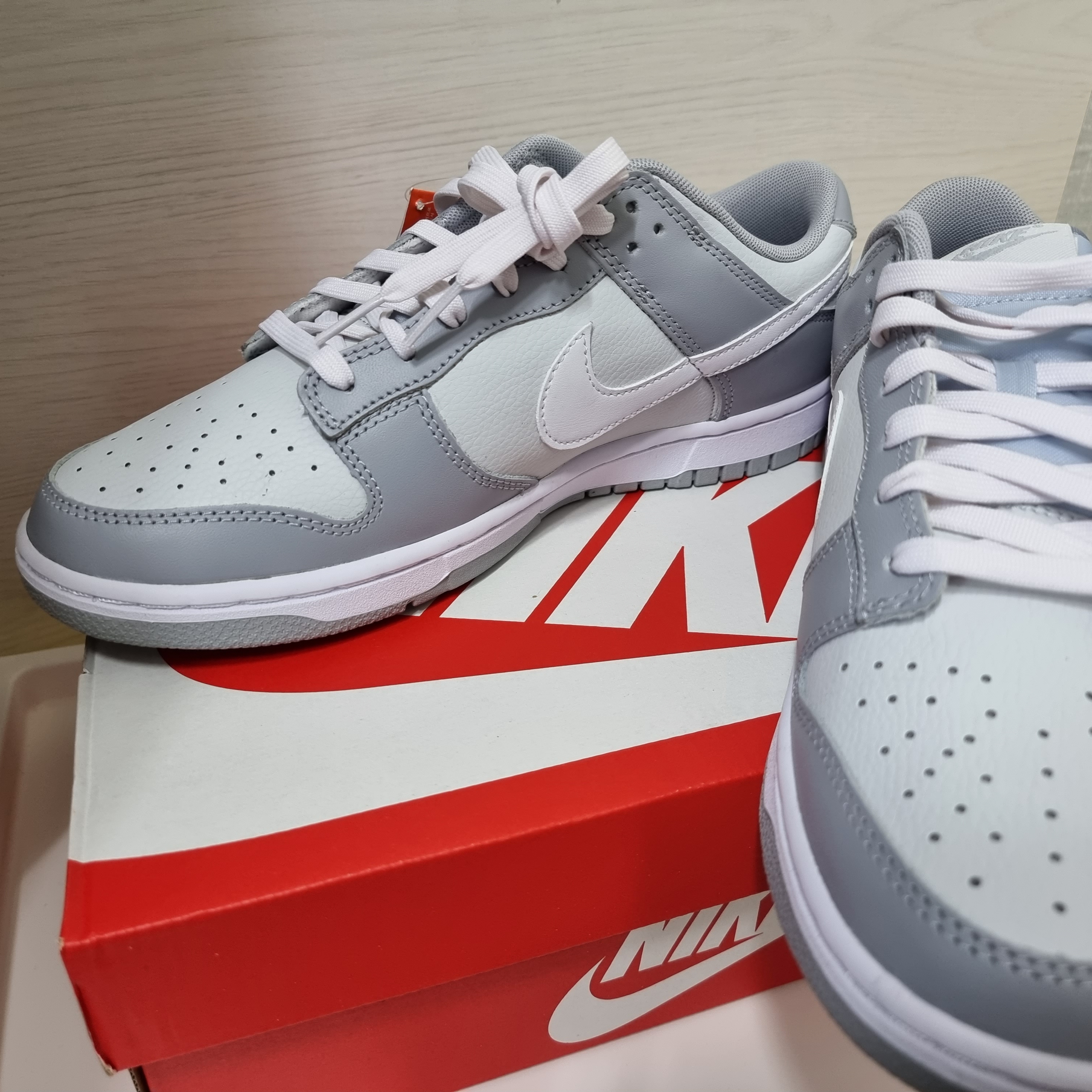 Nike Dunk Low Retro Wolf Grey 착용 스타일