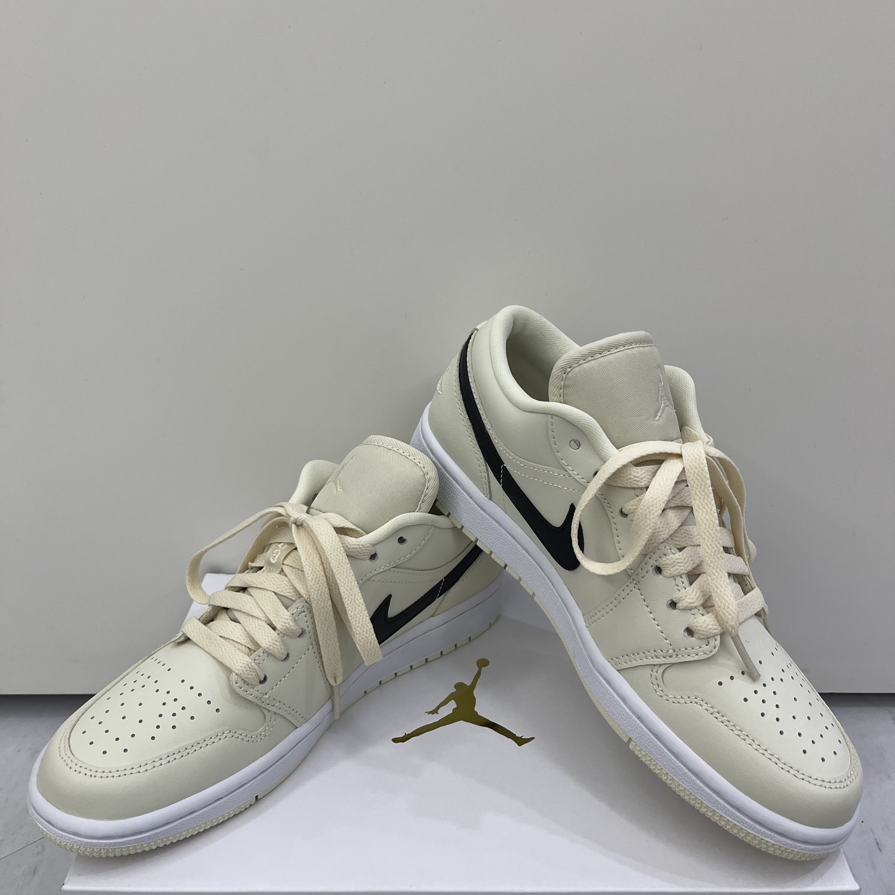 (W) Jordan 1 Low Coconut Milk 착용 스타일