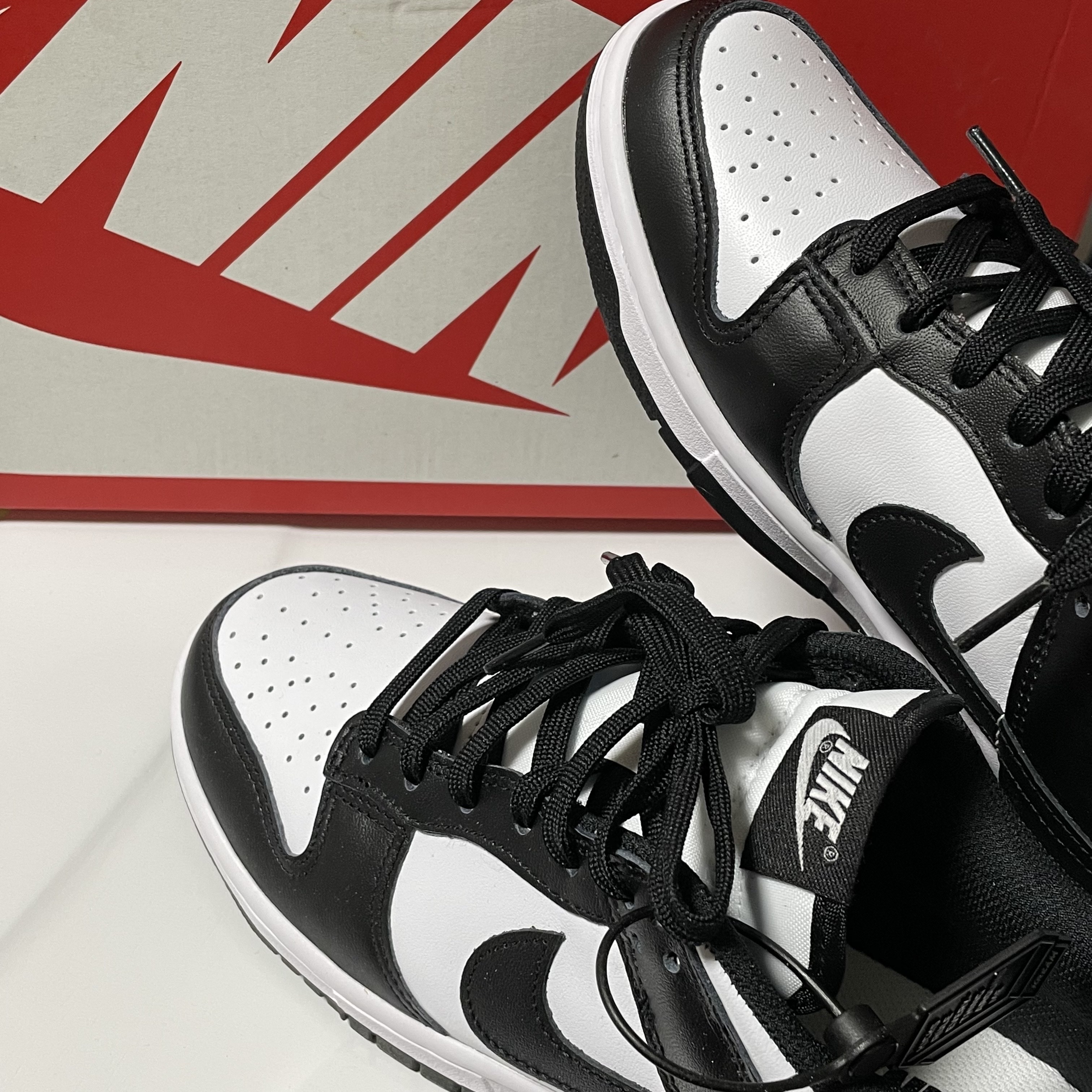 (W) Nike Dunk Low Black 착용 스타일