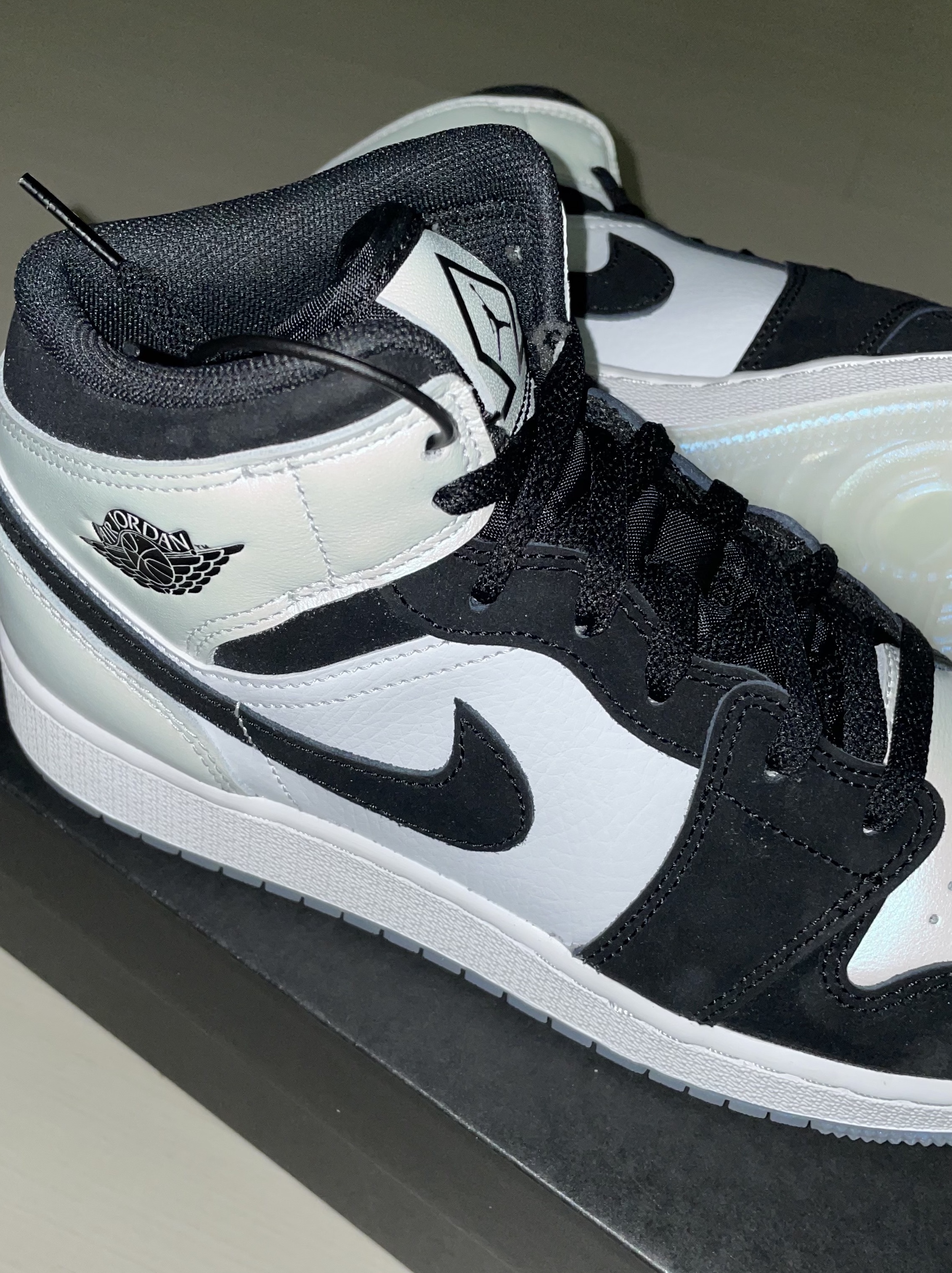 (GS) Jordan 1 Mid SE Diamond, Jordan 1 Mid SE Diamond 착용 스타일 - 2
