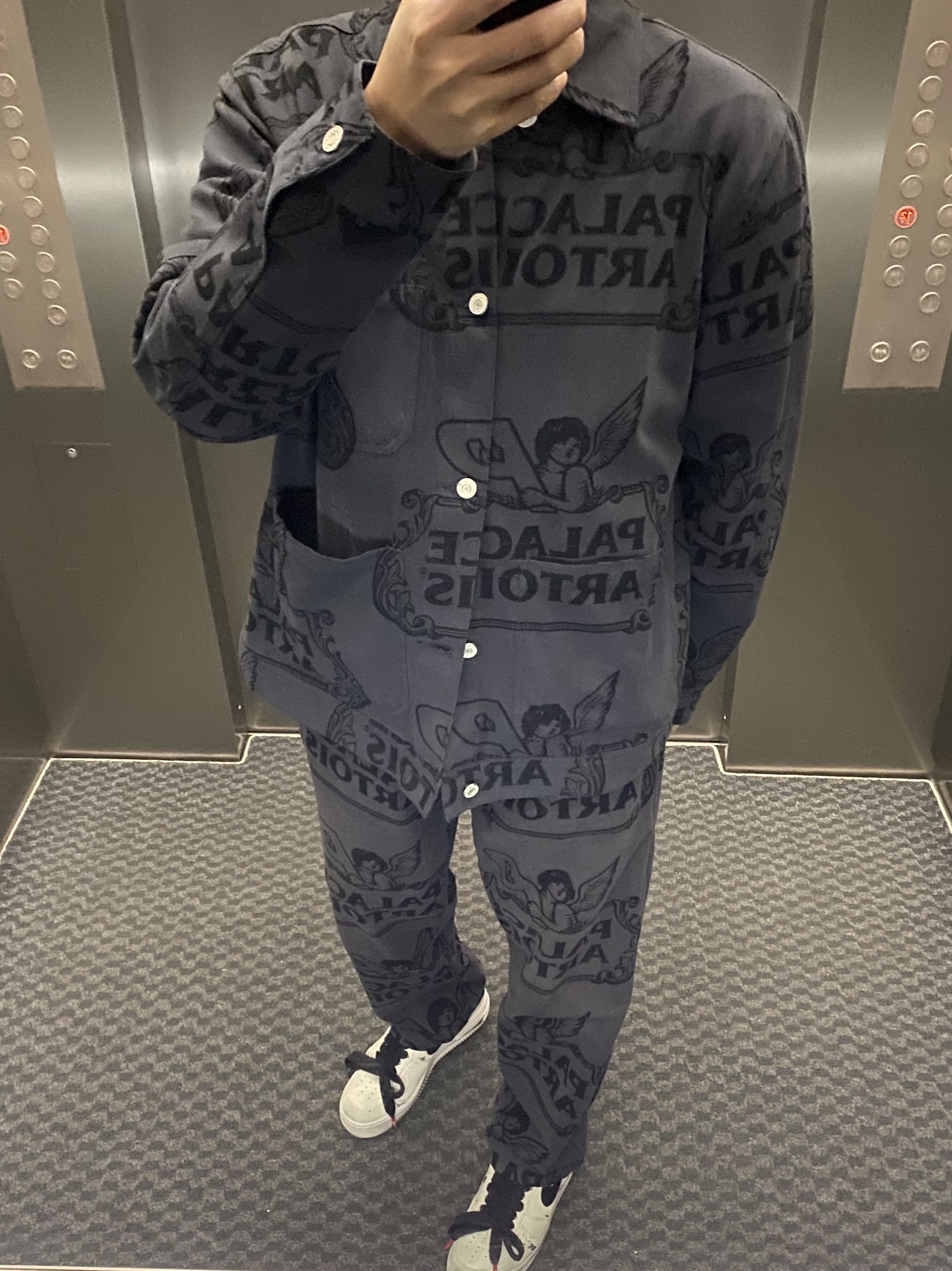 Palace x Stella Artois Chore Jacket Navy - 21SS, Palace x Stella Artois Pants Navy - 21SS 착용 스타일