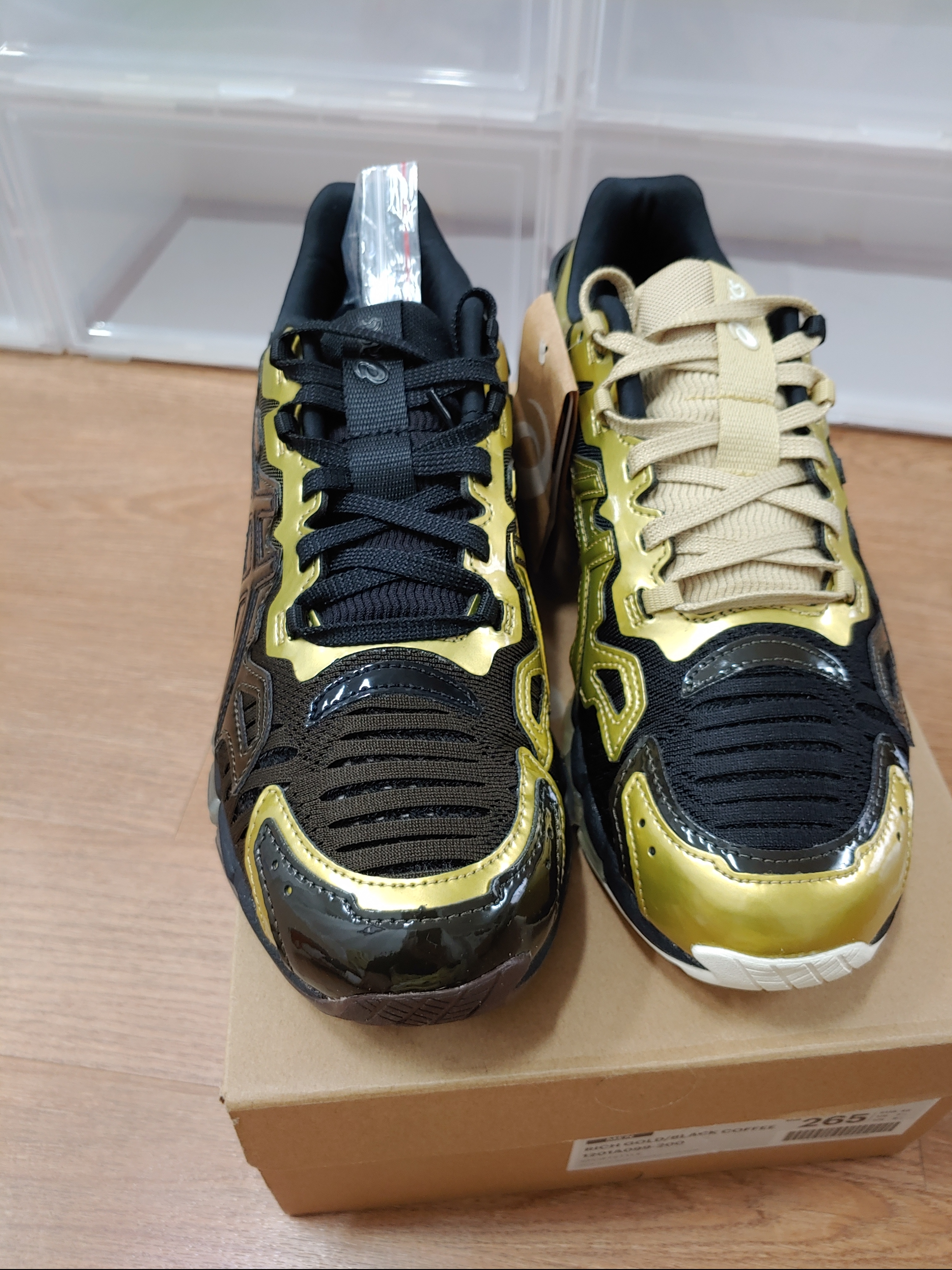 Asics x GmbH Gel-Quantum 360 6 Rich Gold Black Coffee 착용 스타일 - 3