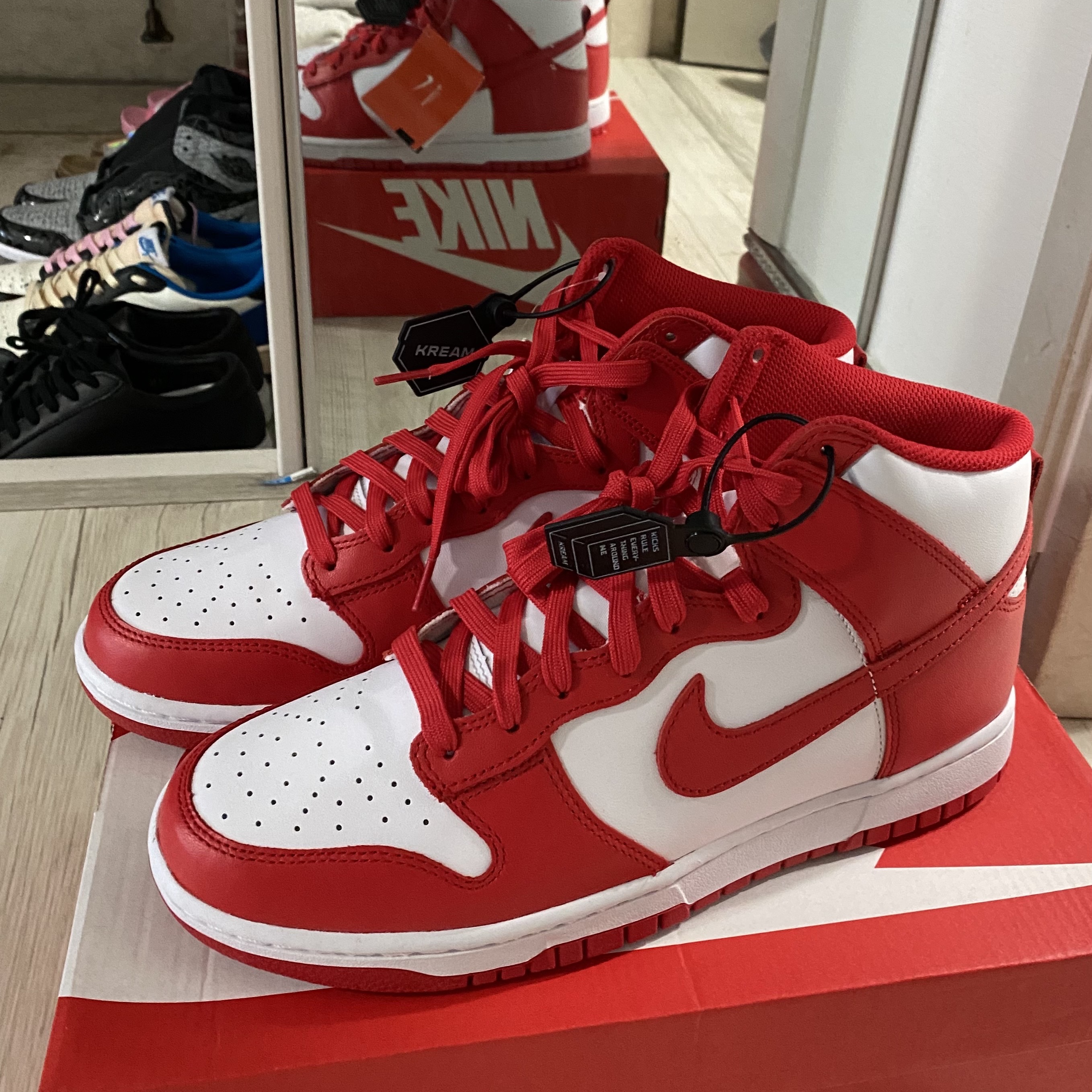 Nike Dunk High Retro Championship White and Red 착용 스타일 - 1