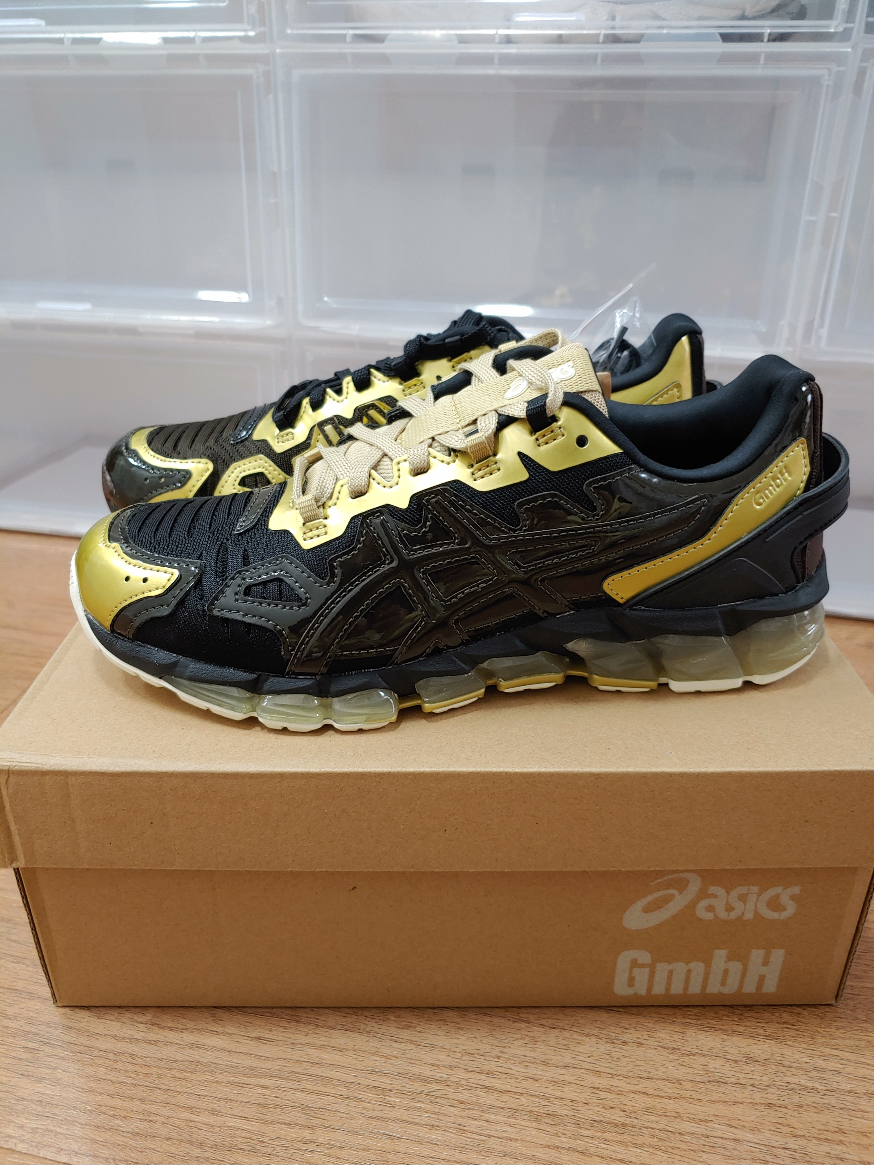 Asics x GmbH Gel-Quantum 360 6 Rich Gold Black Coffee 착용 스타일 - 1