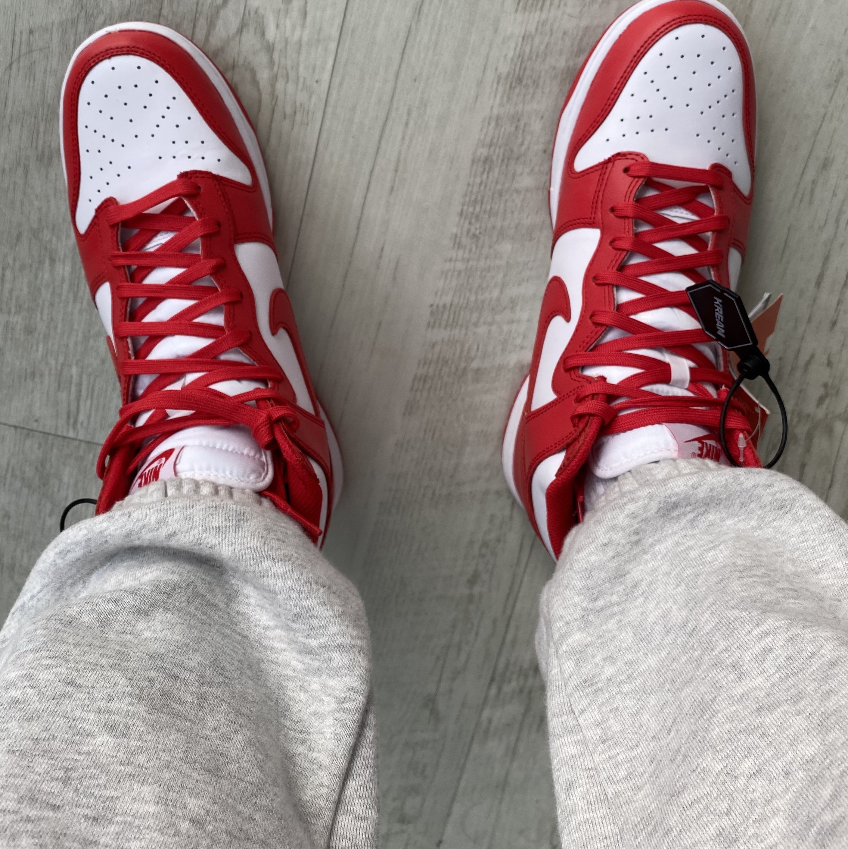 Nike Dunk High Retro Championship White and Red 착용 스타일 - 2