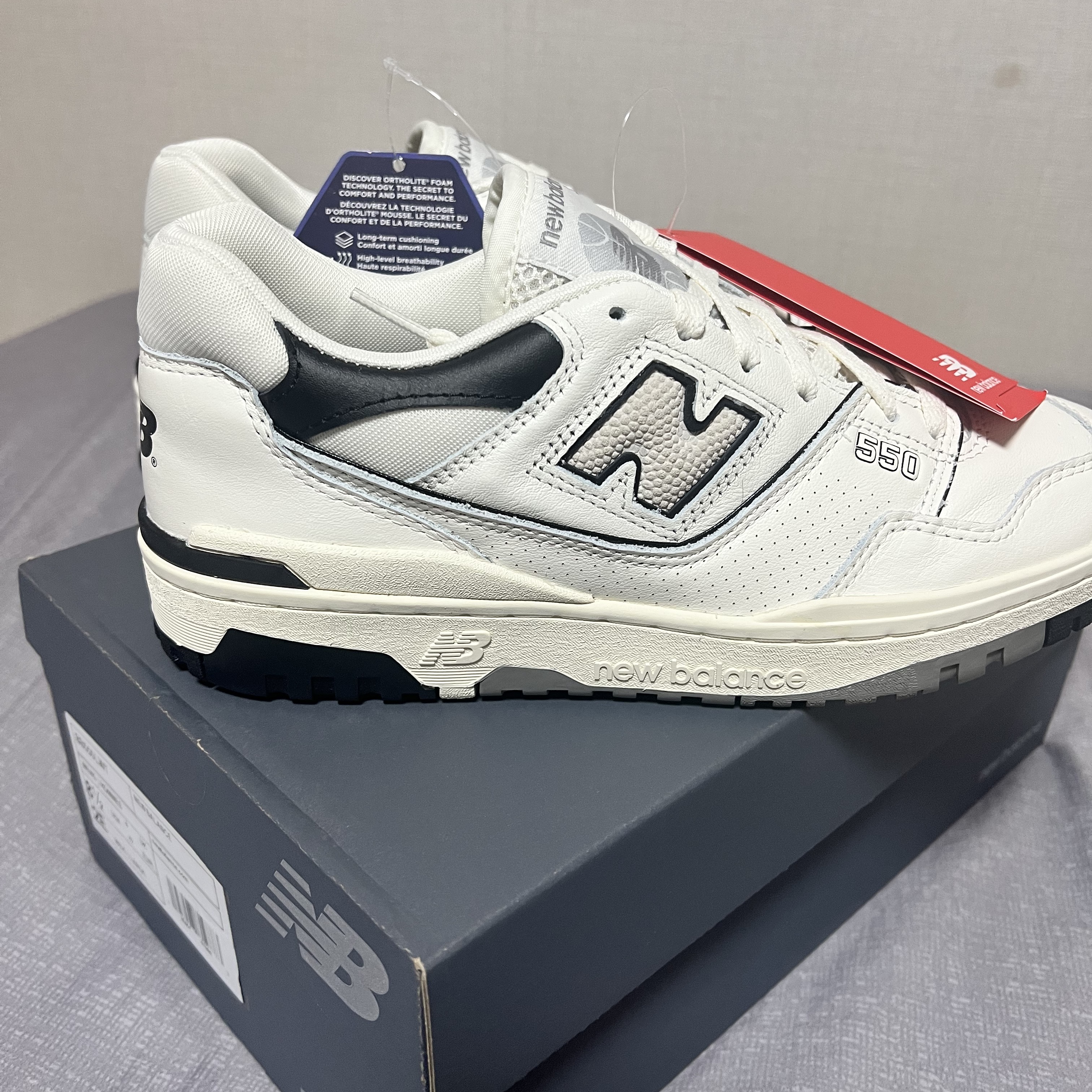 New Balance 550 White Grey - 2E Wide 착용 스타일 - 4