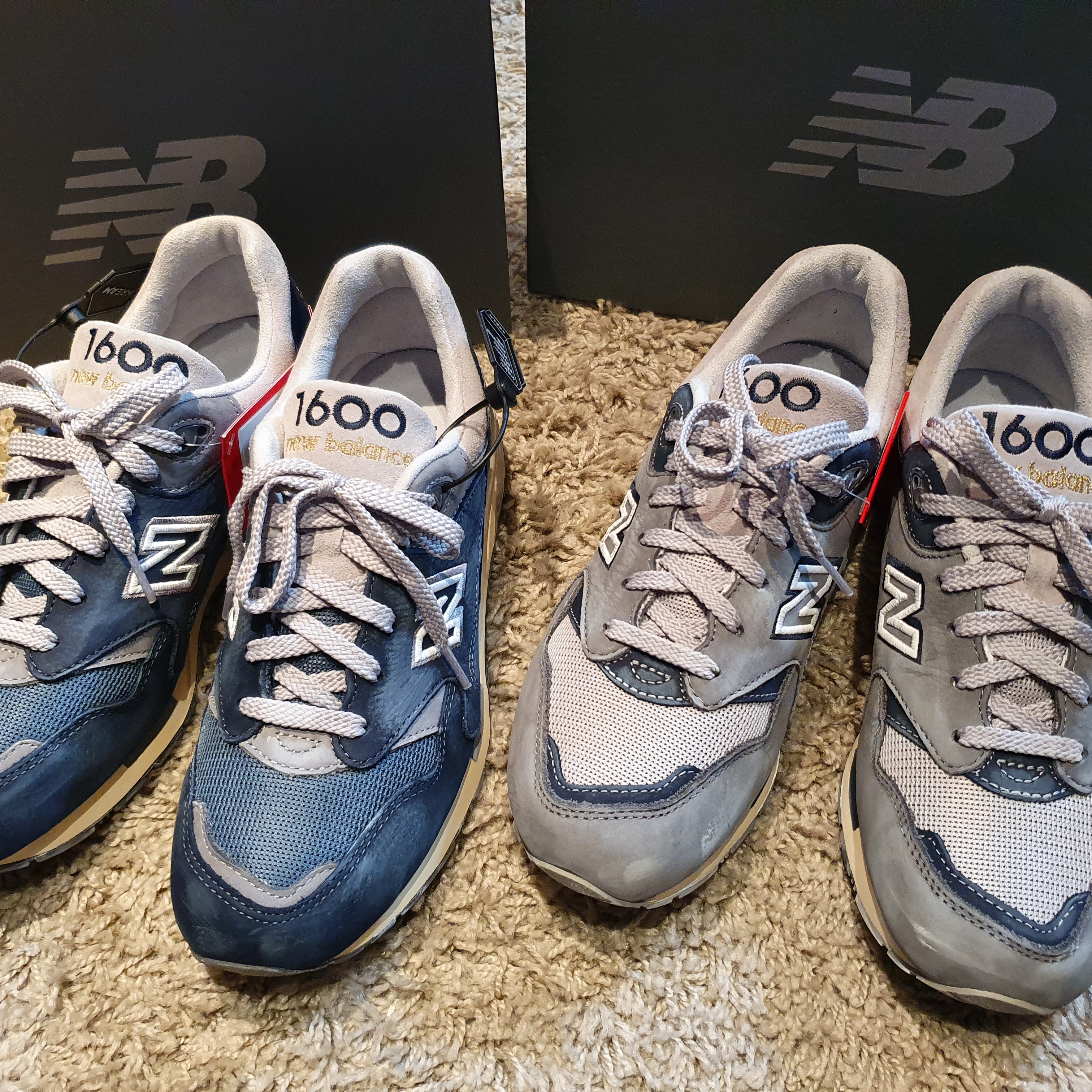 New Balance 1600 Premium Vintage Navy 착용 스타일 - 2