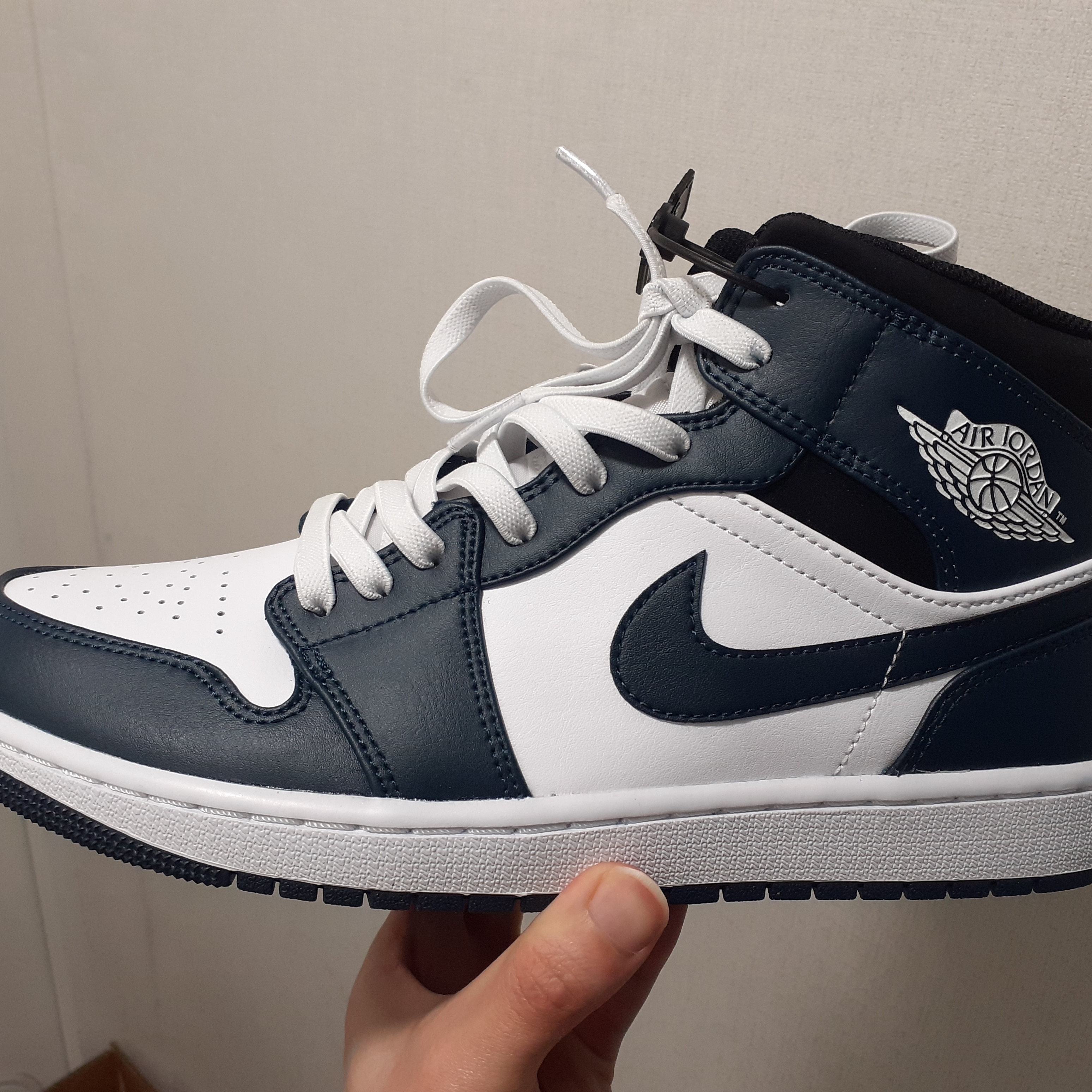 Jordan 1 Mid Dark Teal 착용 스타일