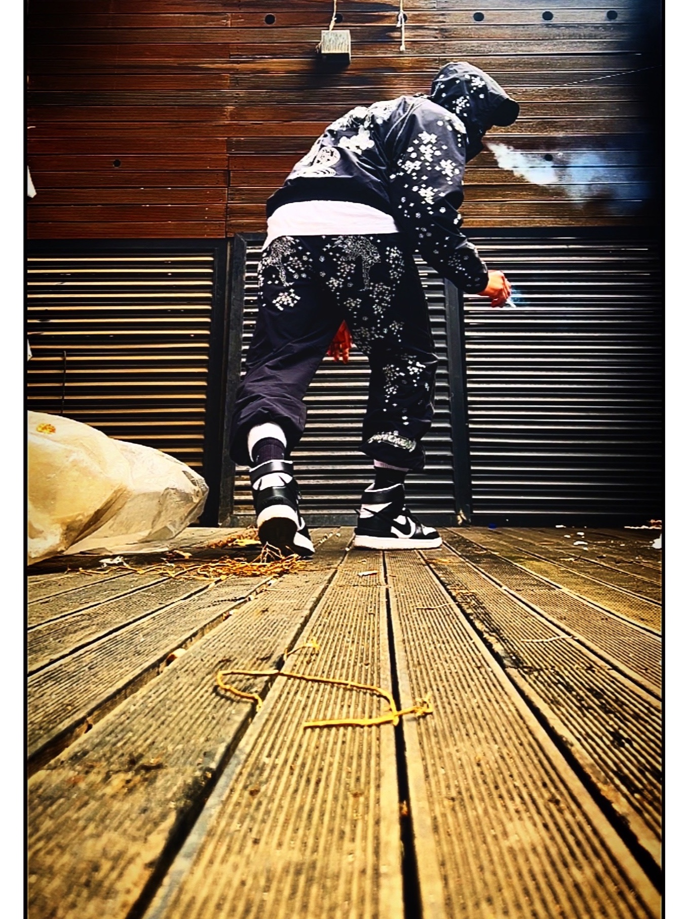 Supreme Bleed Logo S/S Top White - 20FW, Nike Everyday Plus Cushioned Training Crew Socks Black White (Korean Ver.) 착용 스타일 - 5