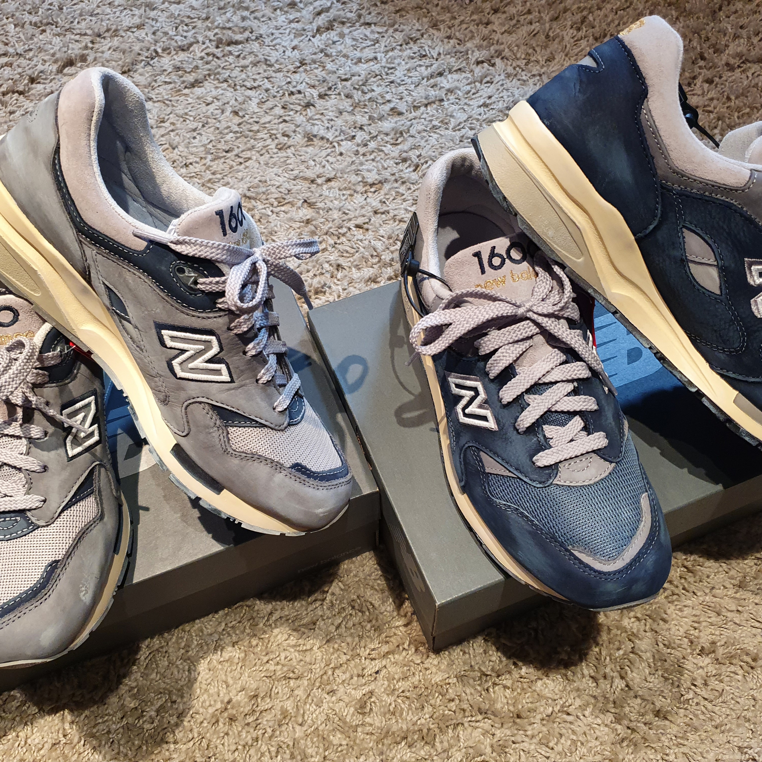 New Balance 1600 Premium Vintage Navy 착용 스타일 - 3