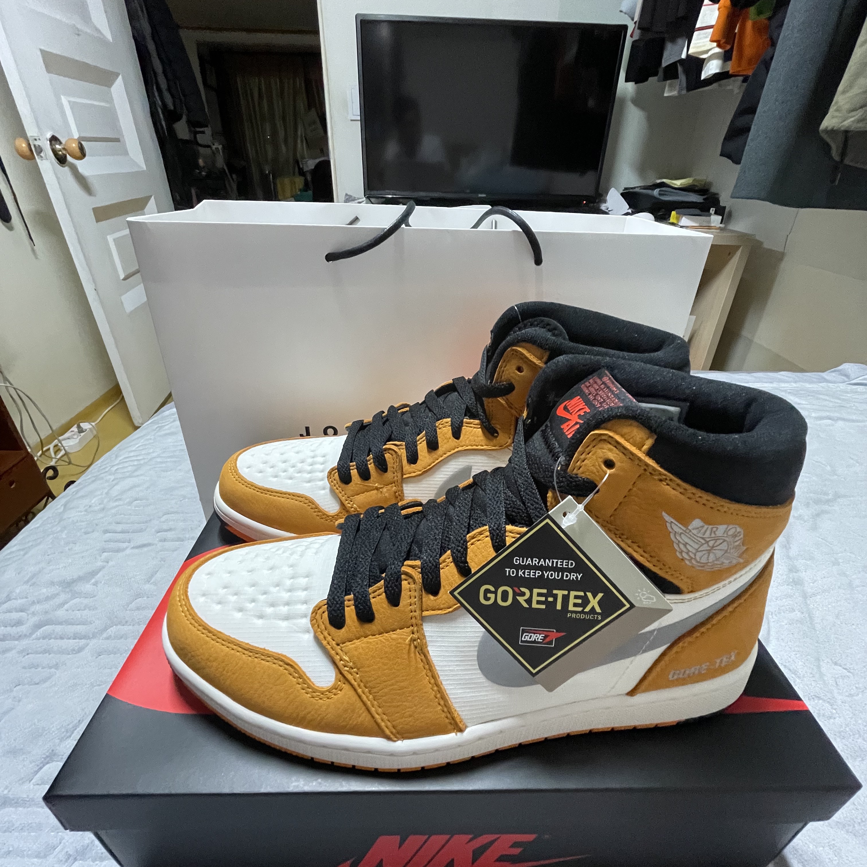 Jordan 1 Element Gore-Tex Light Curry 착용 스타일 - 2