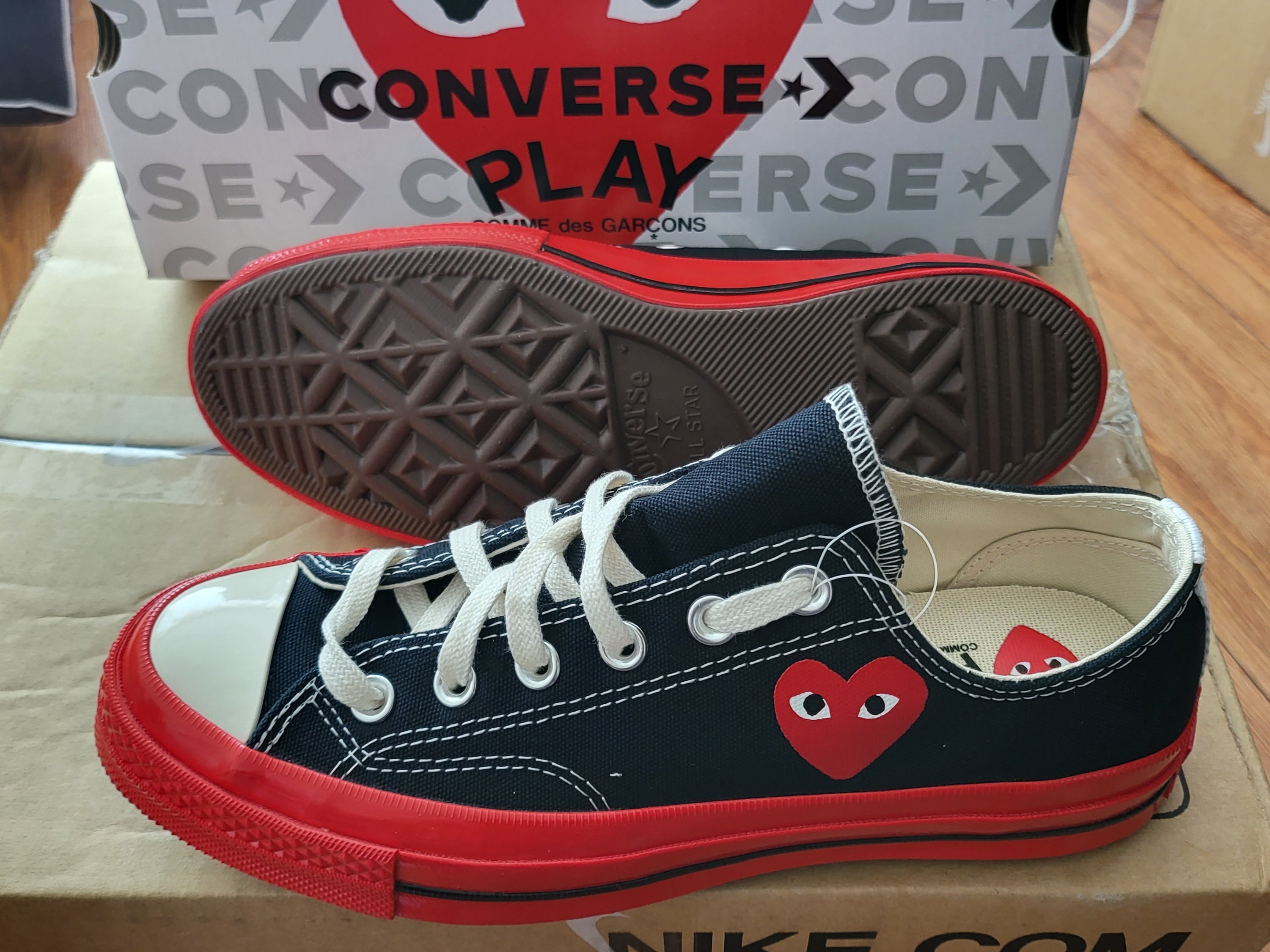 Converse x Play Comme des Garcons Chuck 70 Ox Black 착용 스타일 - 5