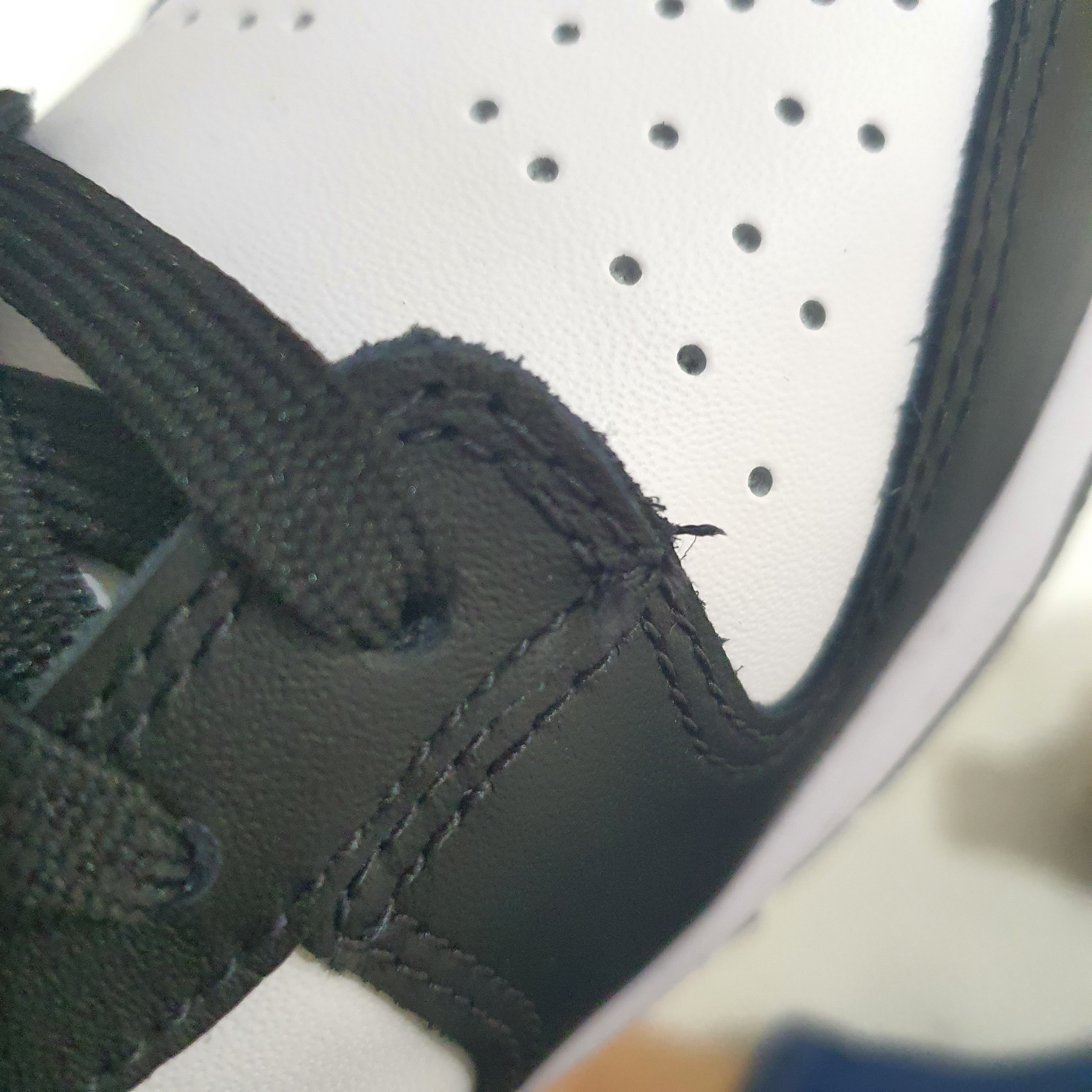 (W) Nike Dunk Low Black, Nike Dunk Low Retro Black 착용 스타일 - 1