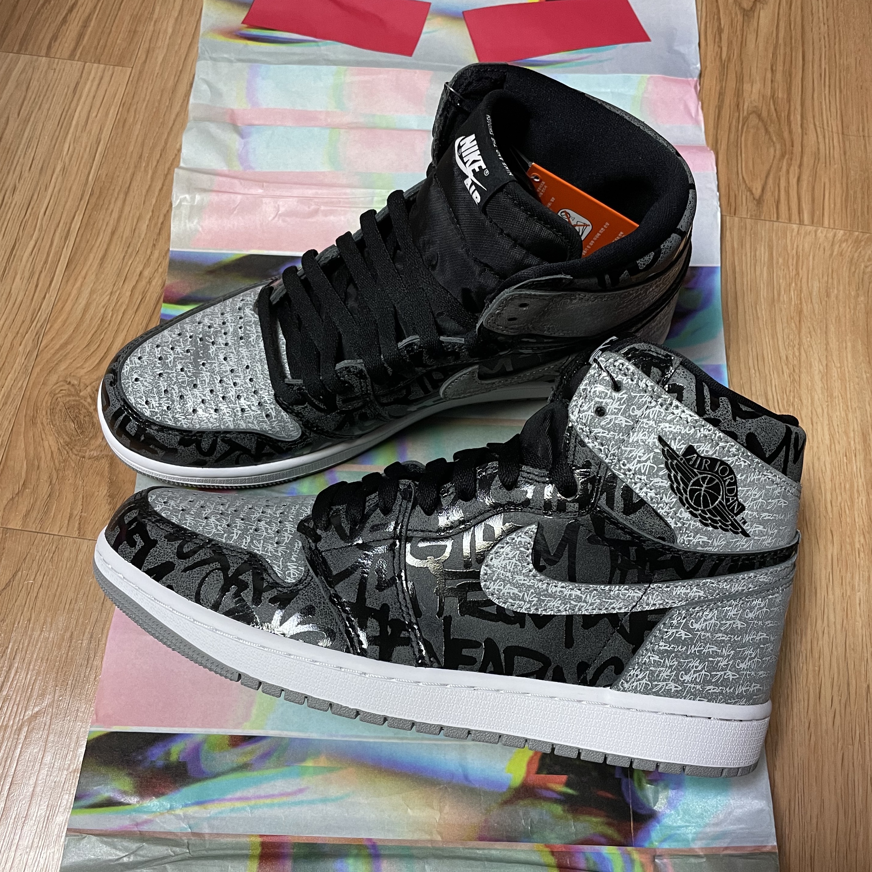 Jordan 1 Retro High OG Rebellionaire 착용 스타일 - 1