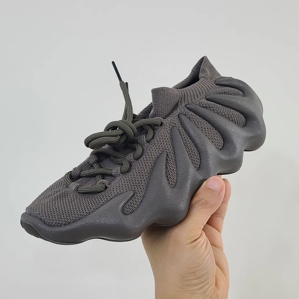 Adidas Yeezy 450 Cinder 착용 스타일 - 1