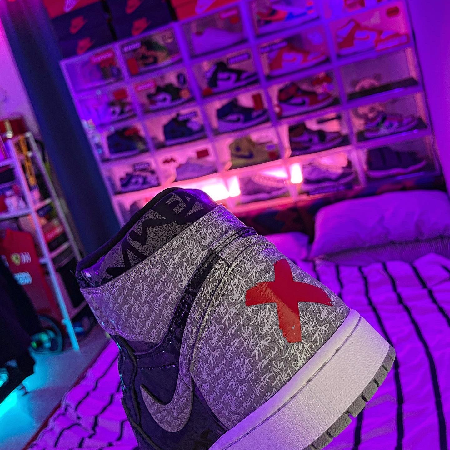 Jordan 1 Retro High OG Rebellionaire 착용 스타일 - 1