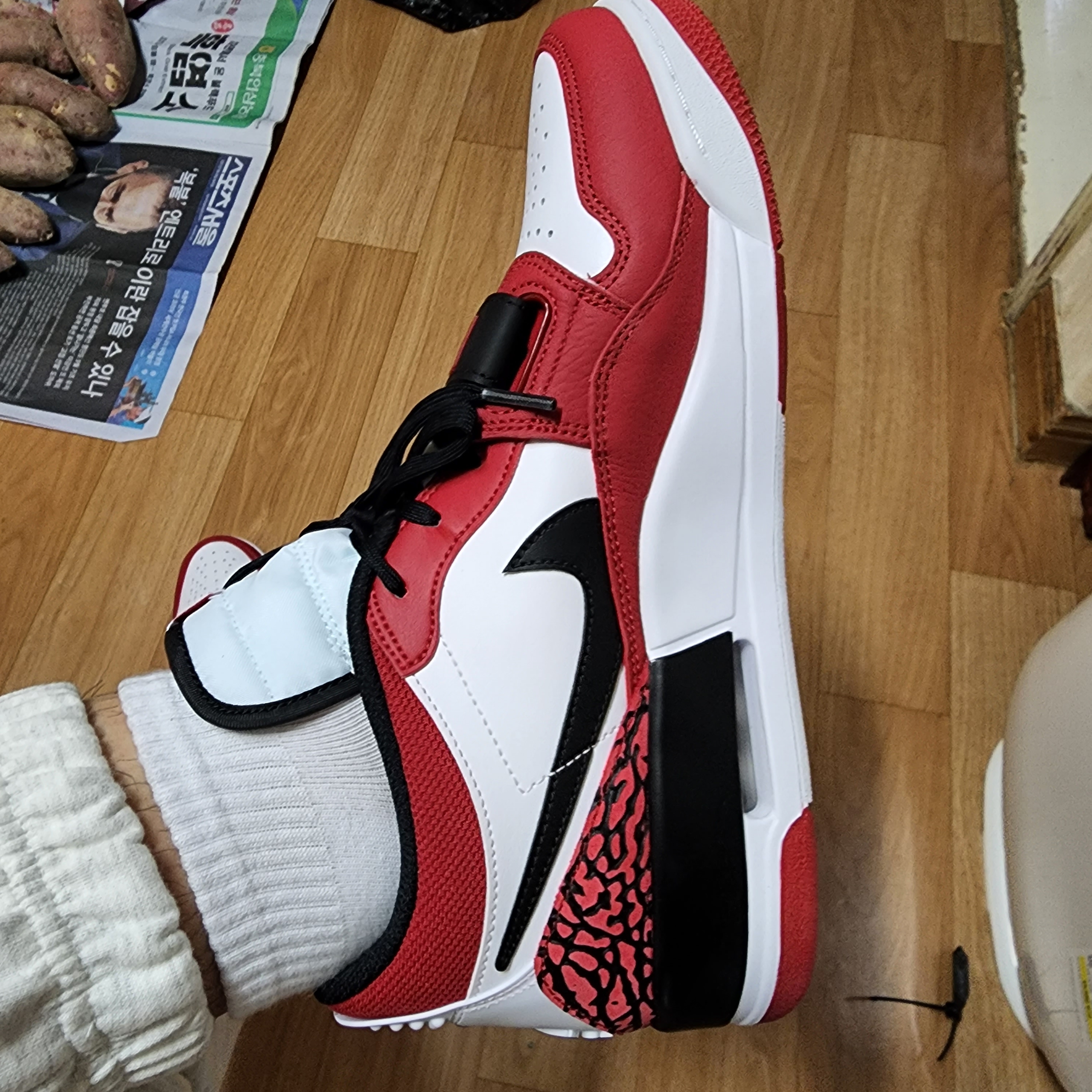 Jordan Legacy 312 Low Chicago 2022 착용 스타일 - 2