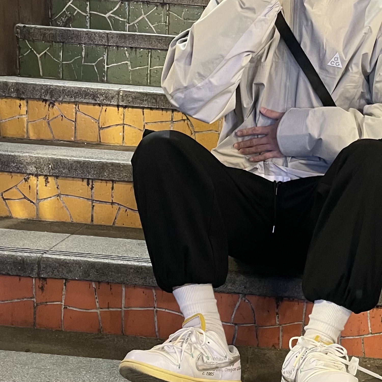 Nike x Off-White Dunk Low The 50 - Lot 1, Jordan 1 x Off-White Retro High Chicago The Ten 착용 스타일 - 1
