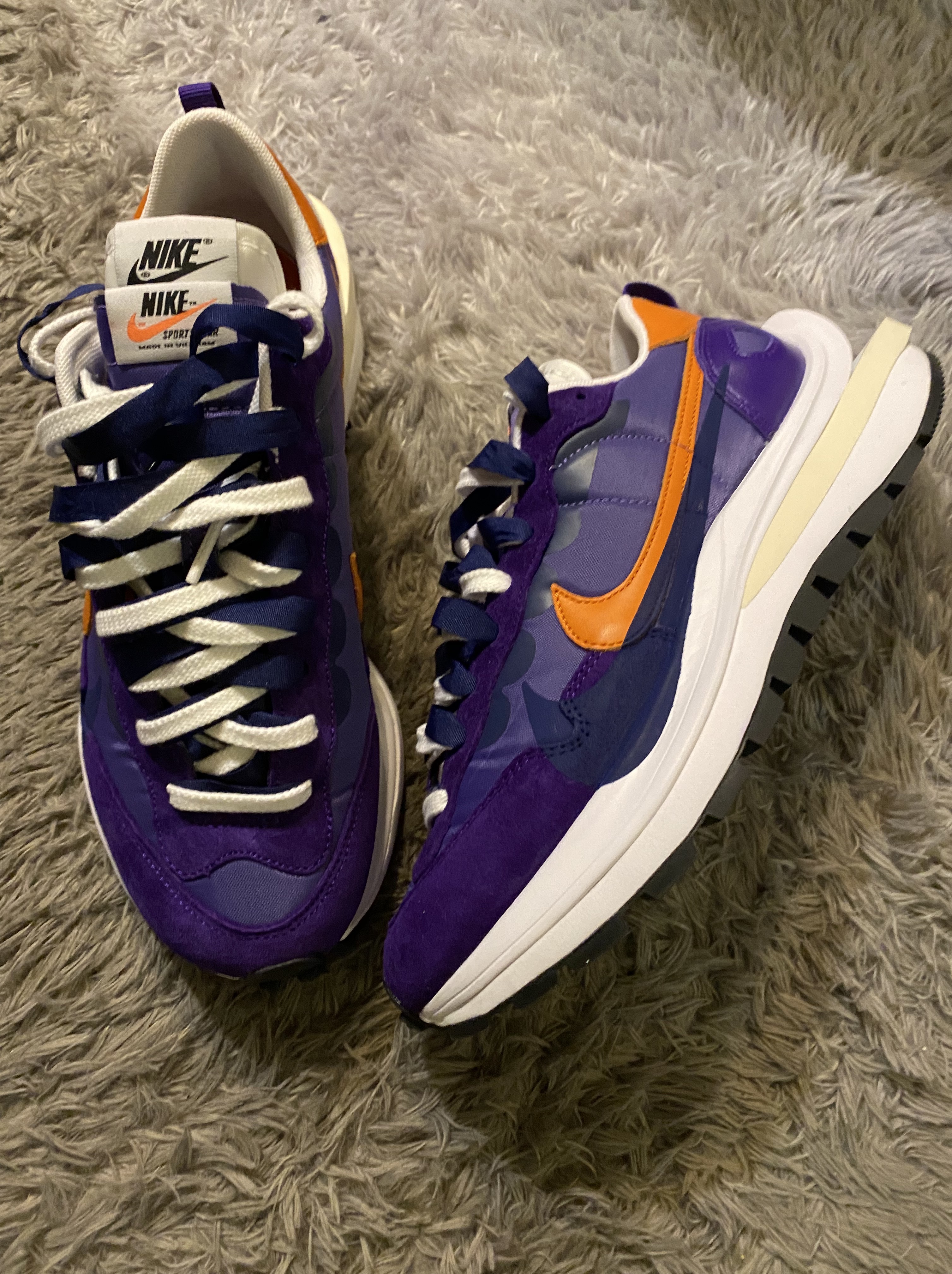 Nike x Sacai VaporWaffle Dark Iris 착용 스타일