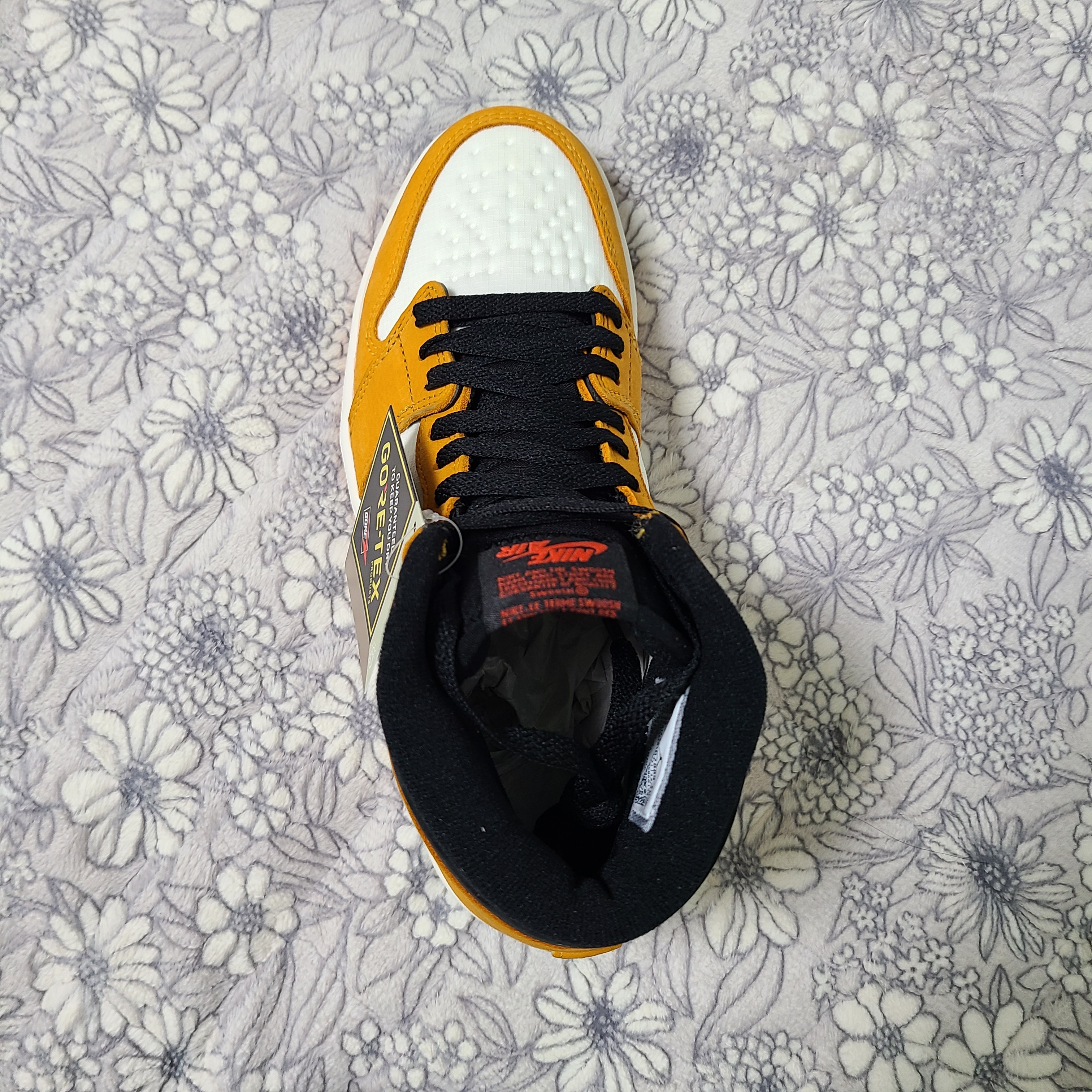 Jordan 1 Element Gore-Tex Light Curry 착용 스타일 - 2