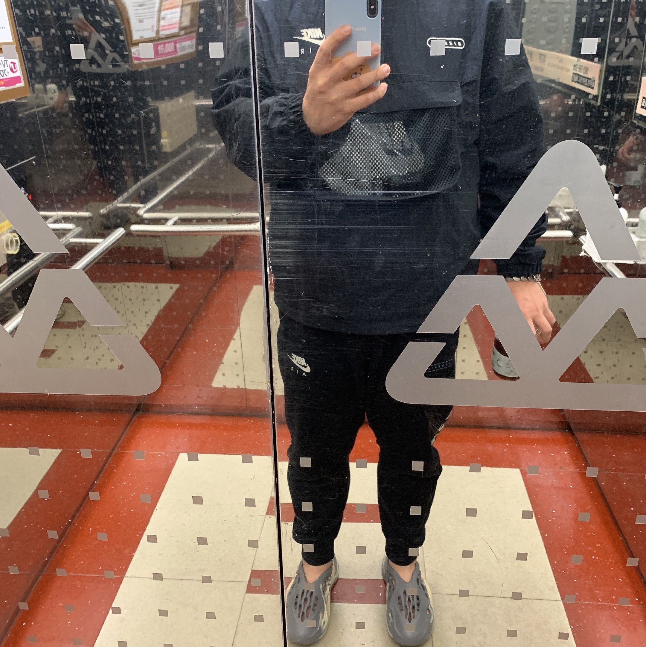 Supreme x Nike Jewel Reversible Ripstop Anorak Black - 20FW, Adidas Yeezy Foam RNNR MXT Moon Gray 착용 스타일