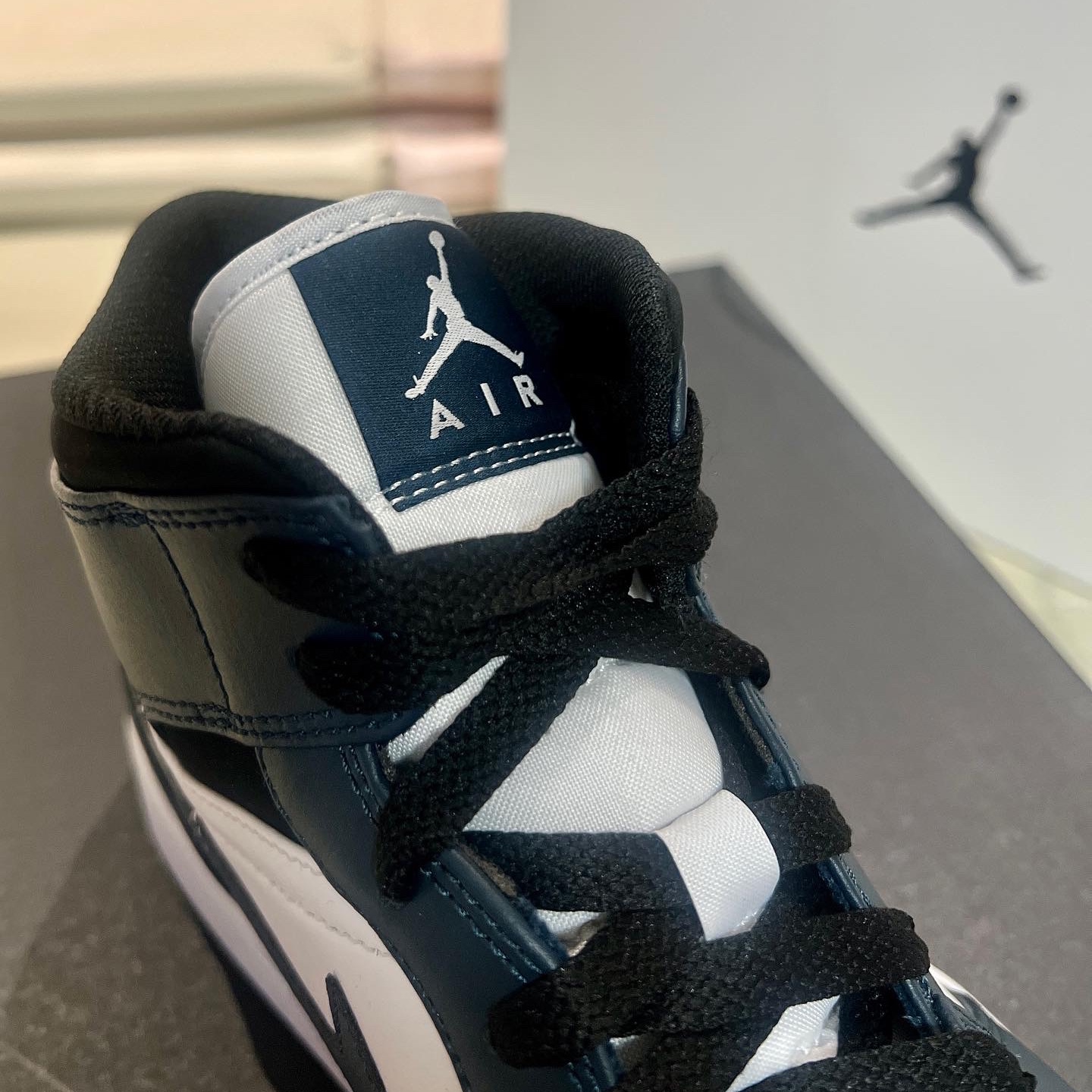 Jordan 1 Mid Dark Teal 착용 스타일 - 2