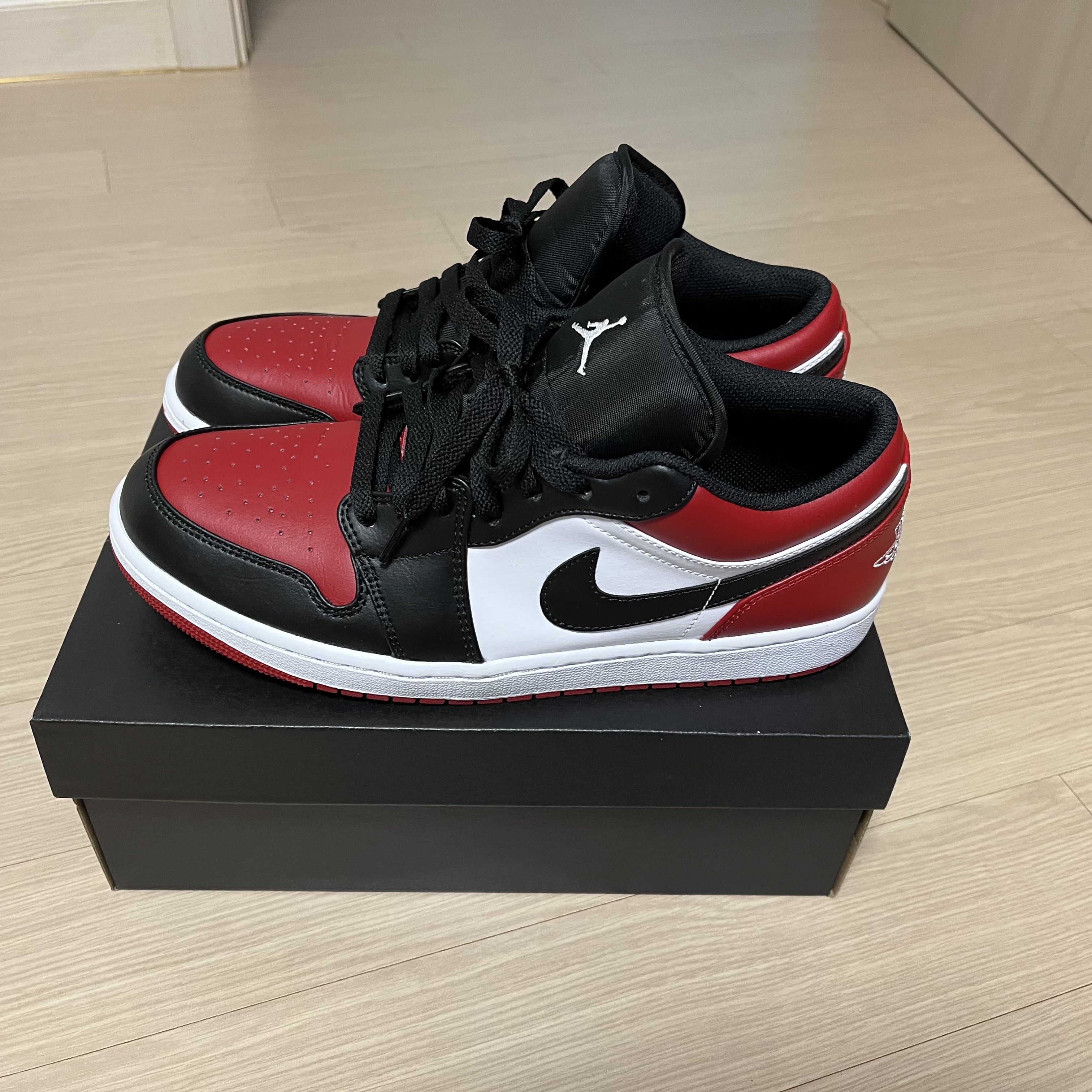 Jordan 1 Low Bred Toe 착용 스타일
