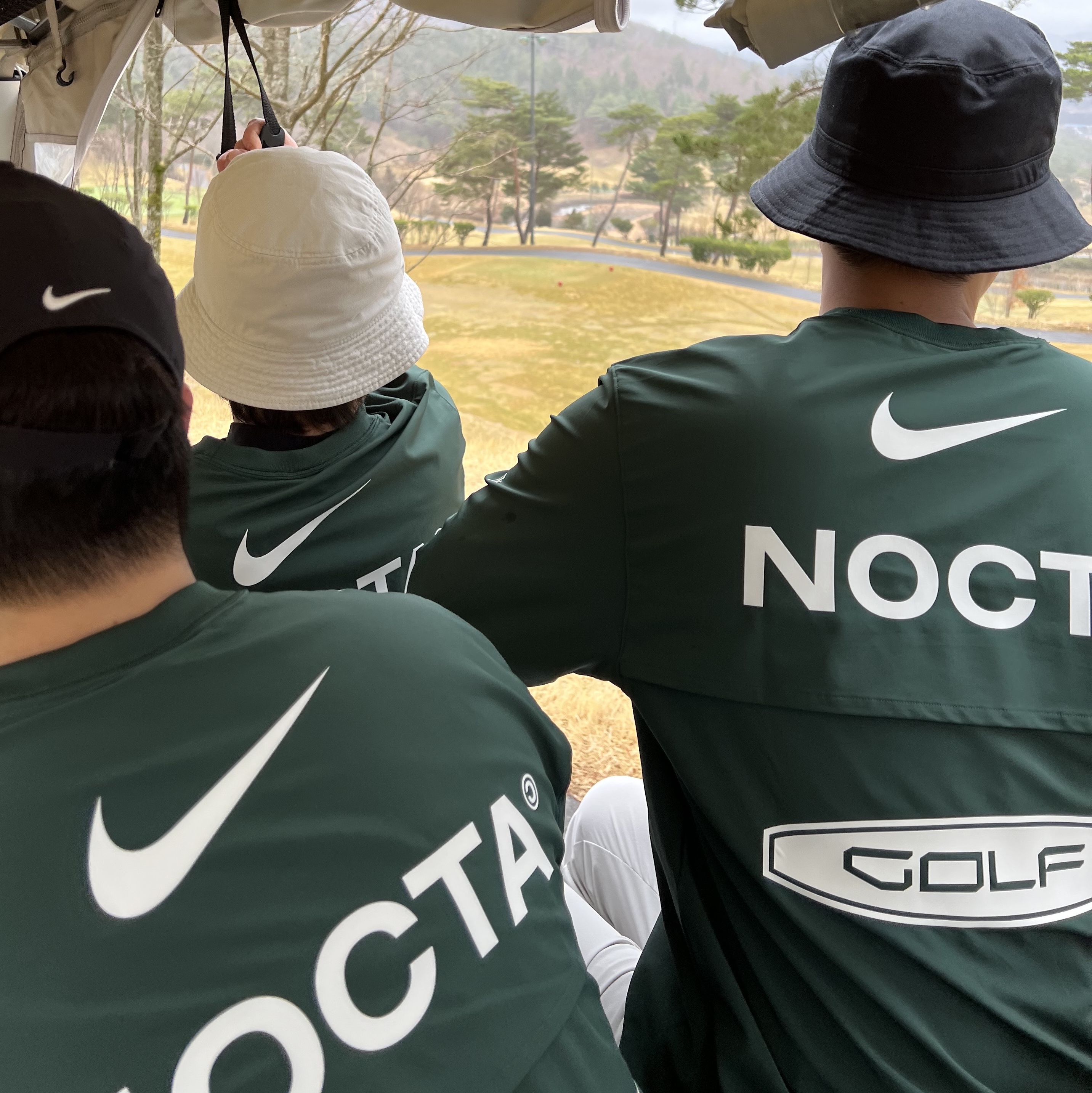 Nike x Drake Nocta Golf Crewneck Top Green - US/EU, Nike x Drake Nocta Golf Crewneck Top Green - Asia 착용 스타일