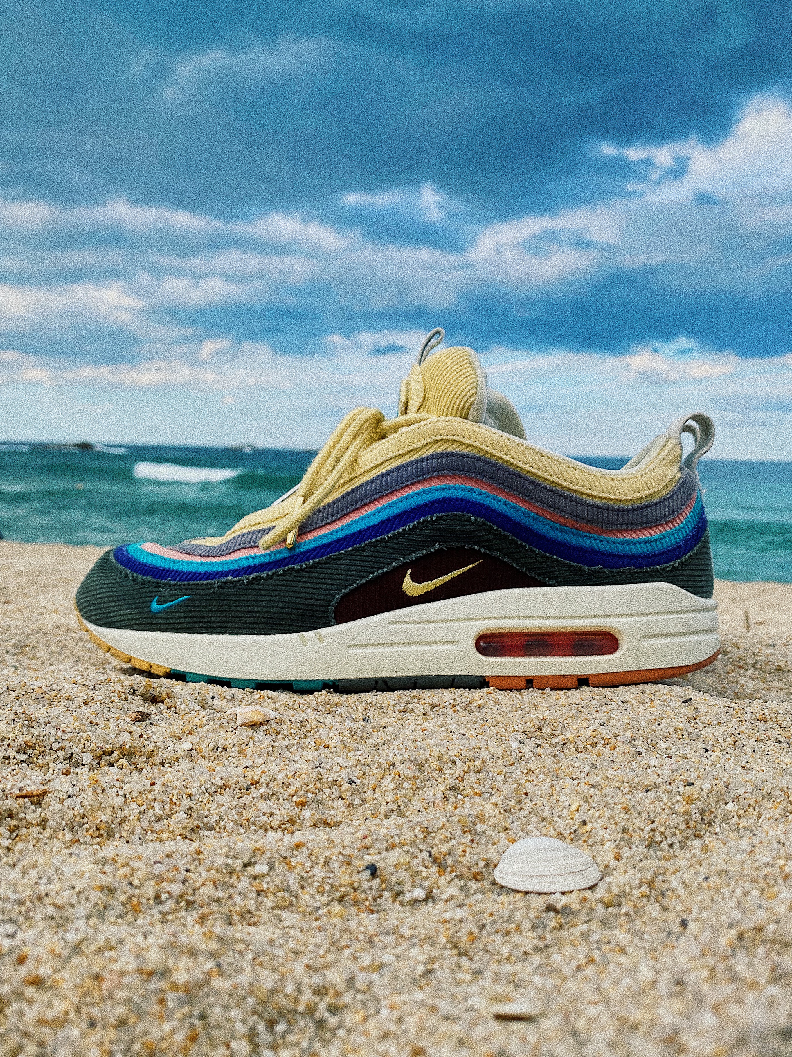 Nike x Sean Wotherspoon Air Max 1/97 착용 스타일